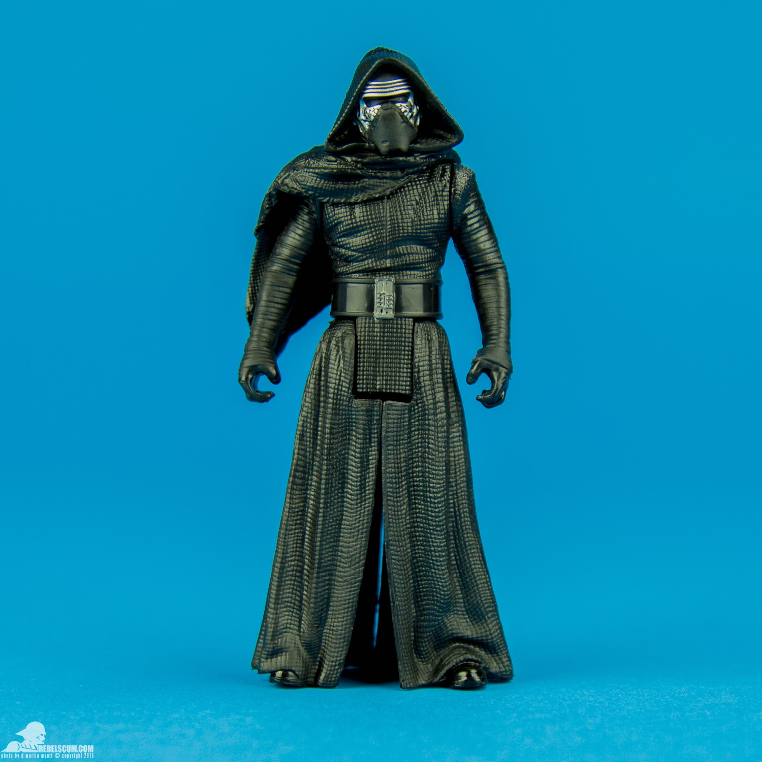 Kylo-Ren-Star-Wars-The-Force-Awakens-Hasbro-001.jpg