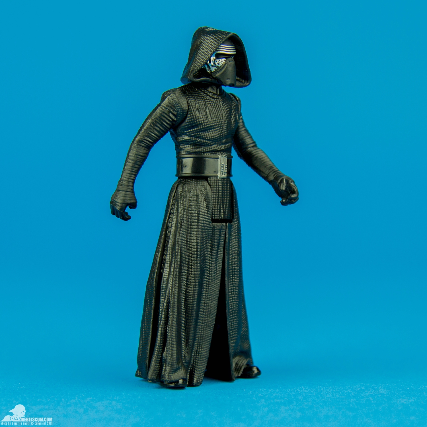 Kylo-Ren-Star-Wars-The-Force-Awakens-Hasbro-006.jpg