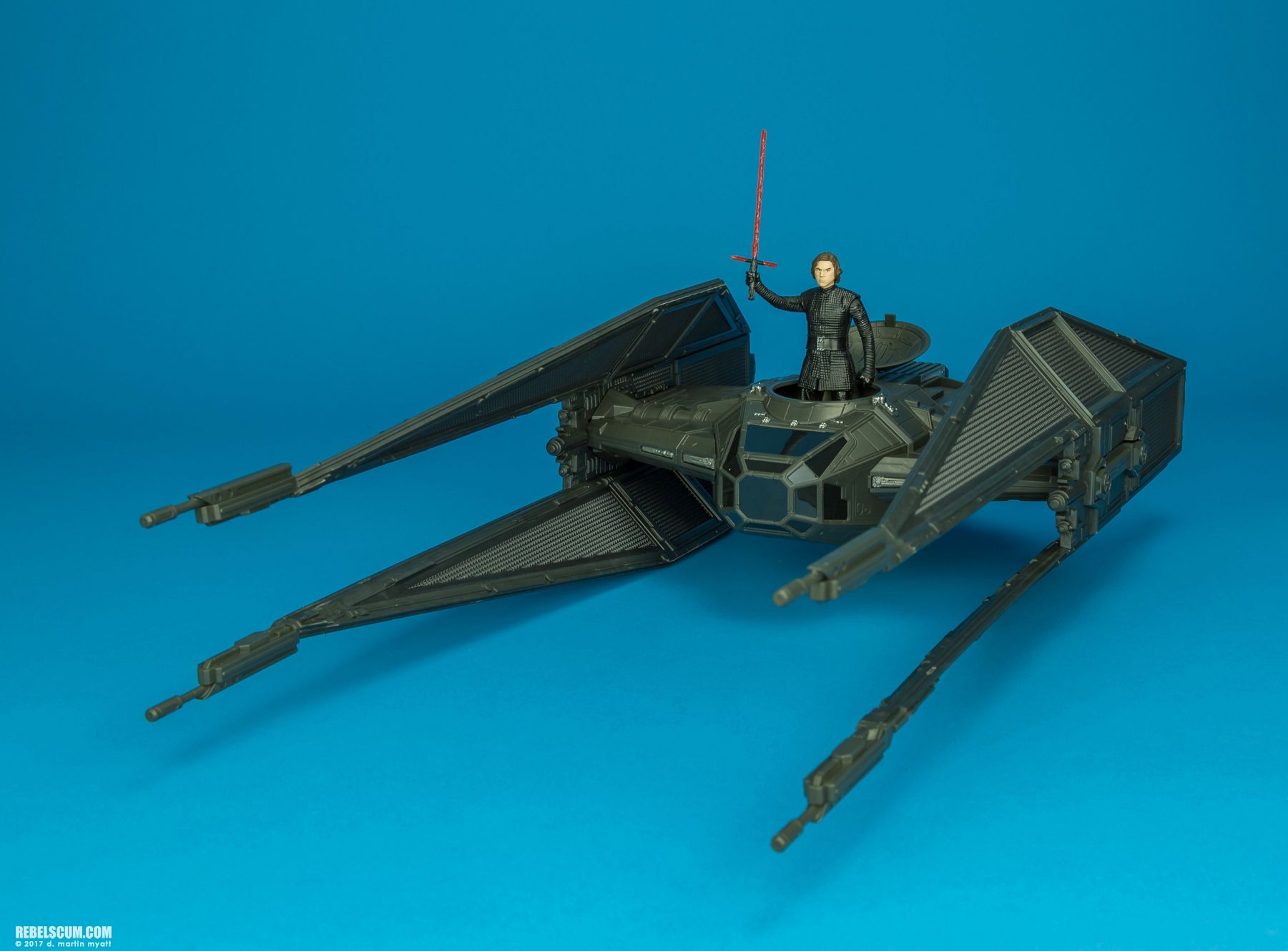 Resistance-Ski-Speeder-The-Last-Jedi-Star-Wars-Universe-013.jpg