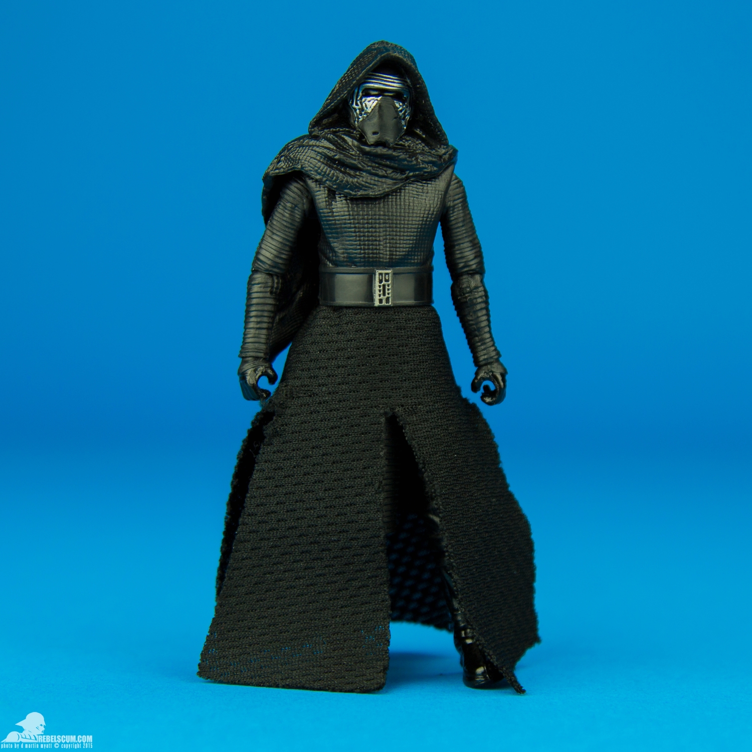 Kylo-Ren-The-Black-Series-Hasbro-Walmart-001.jpg