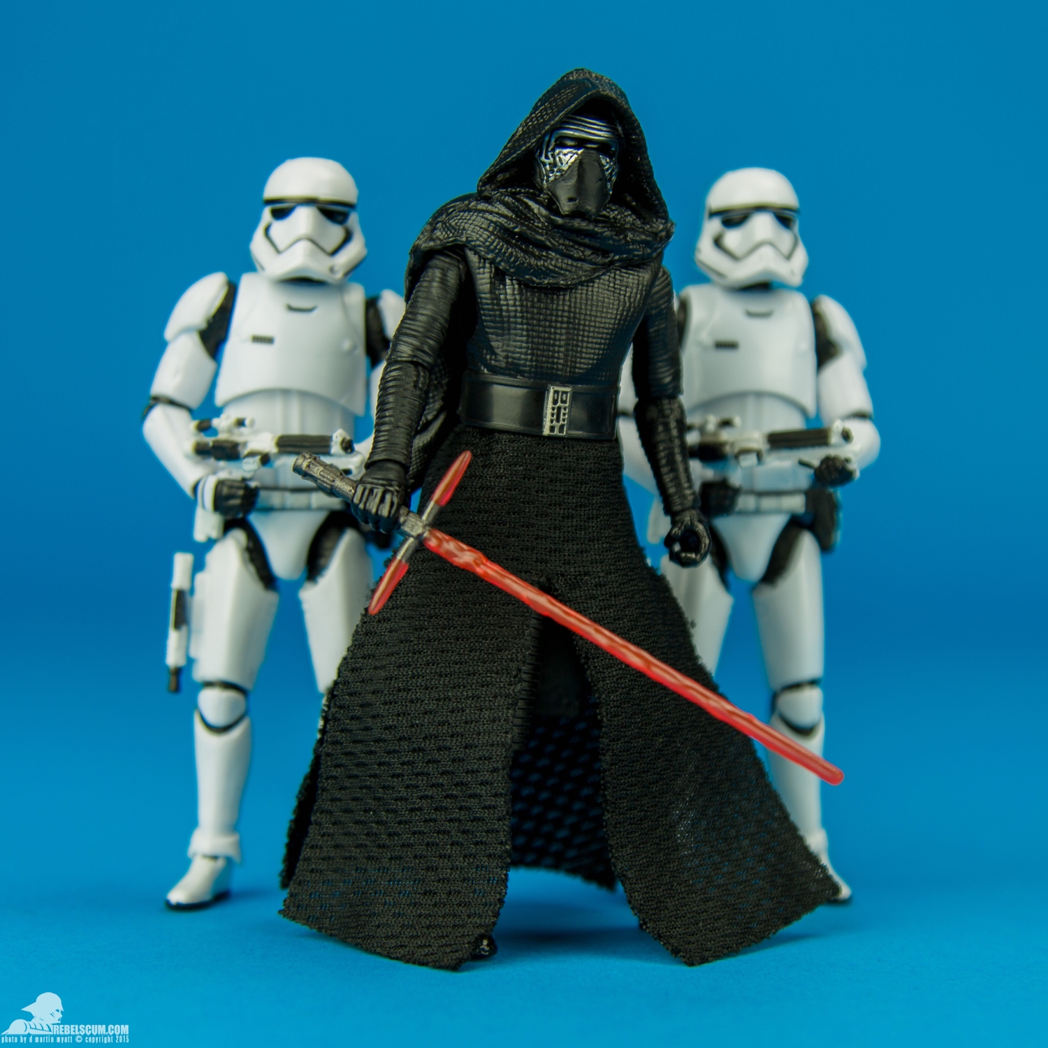 Kylo-Ren-The-Black-Series-Hasbro-Walmart-008.jpg