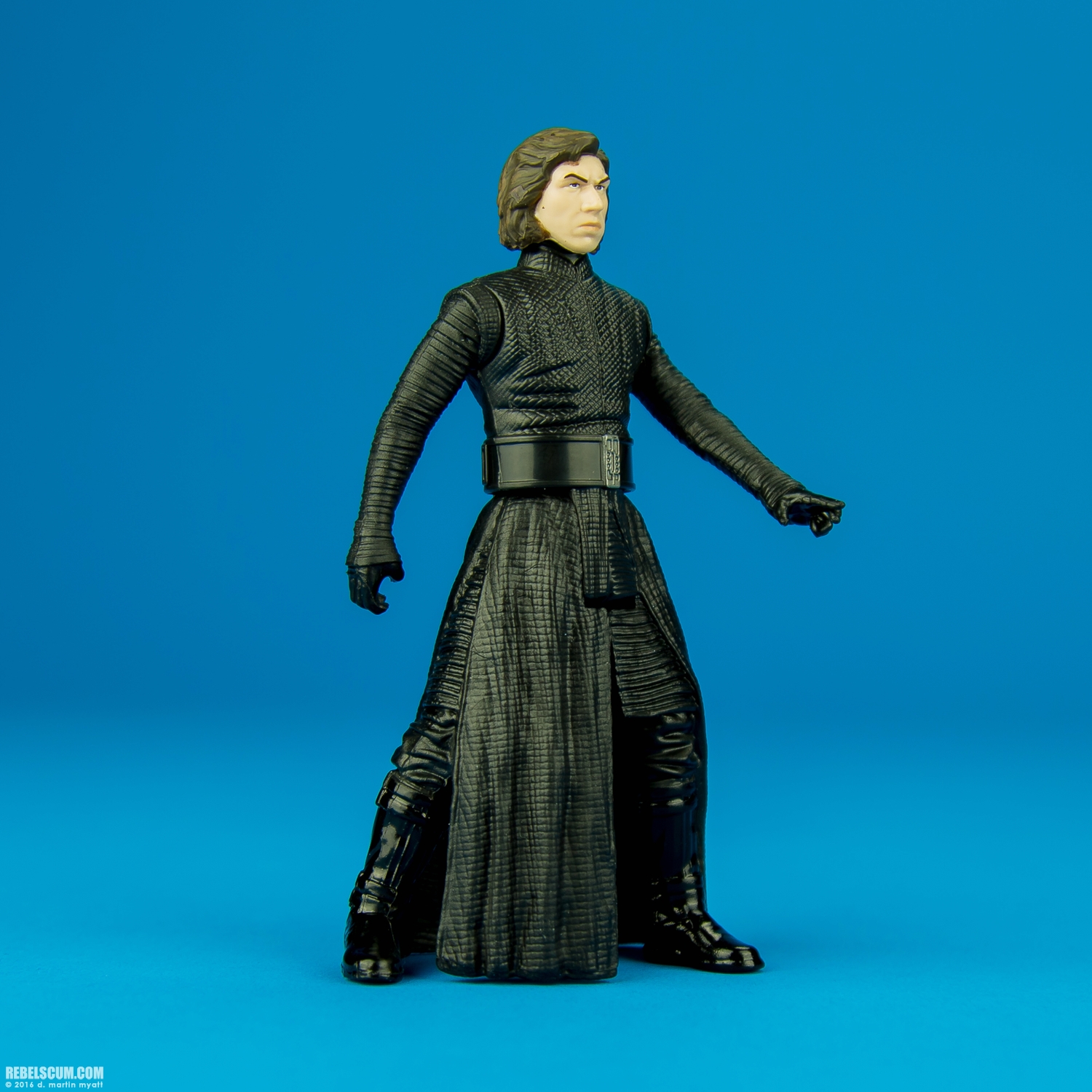 Kylo-Ren-unmasked-The-Force-Awakens-2016-Hasbro-002.jpg