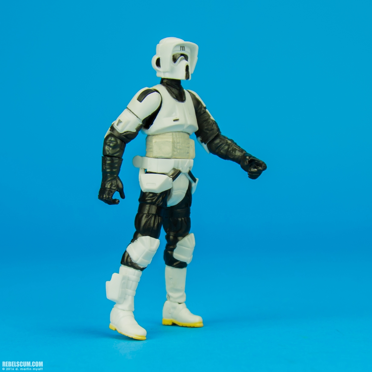 Legacy-Collection-2015-Build-A-Droid-Biker-Scout-001.jpg