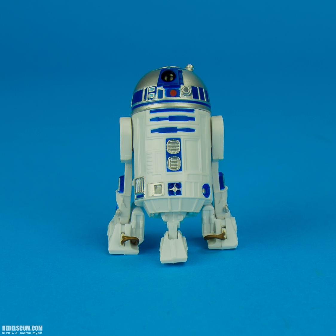 Legacy-Collection-2015-Build-A-Droid-R2-D2-001.jpg