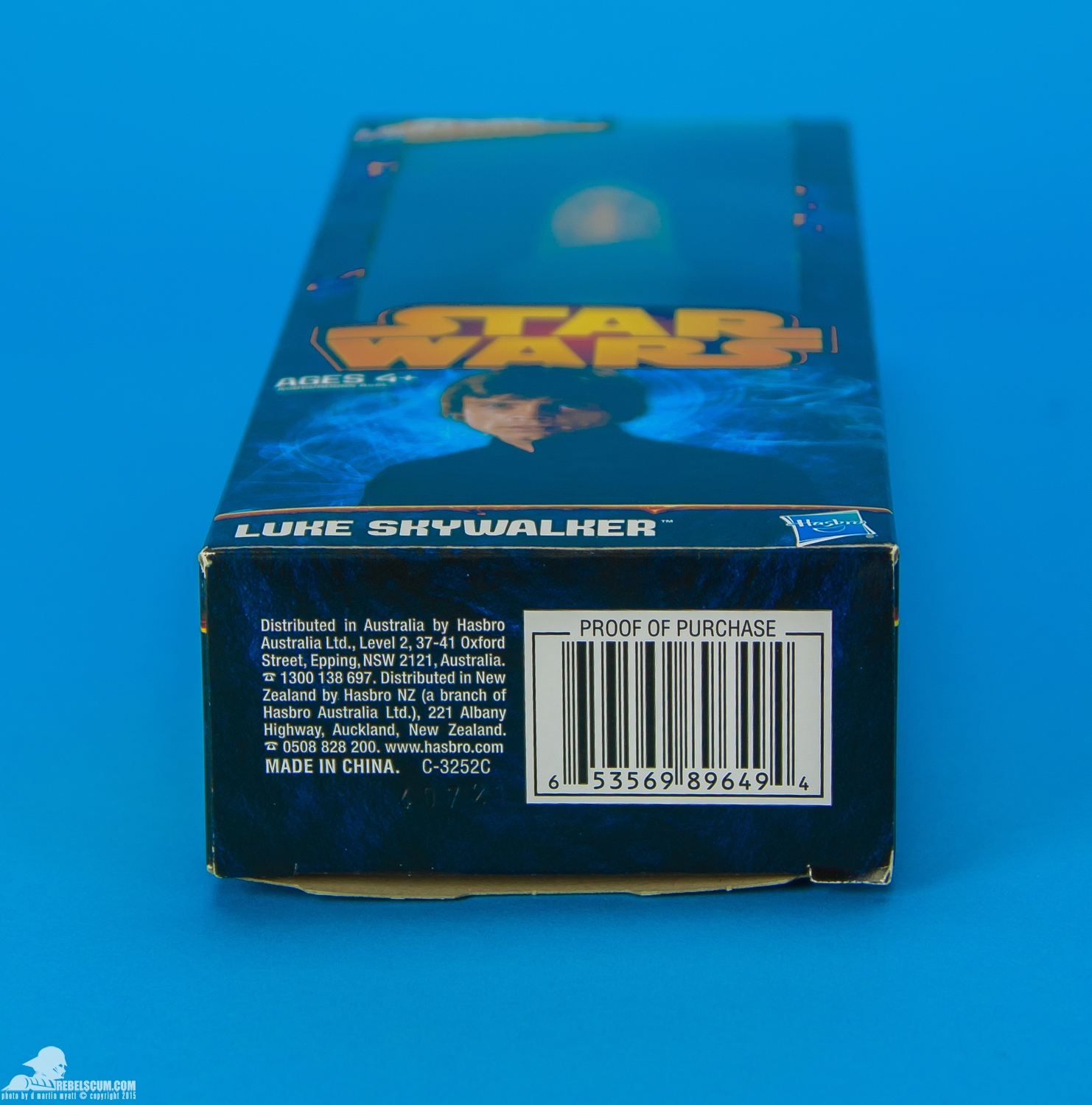 Luke-Skywalker-2014-Star-Wars-12-Inch-Figure-012.jpg