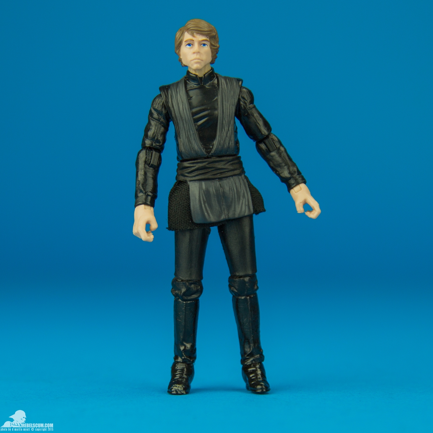 Luke-Skywalker-The-Black-Series-Walmart-001.jpg