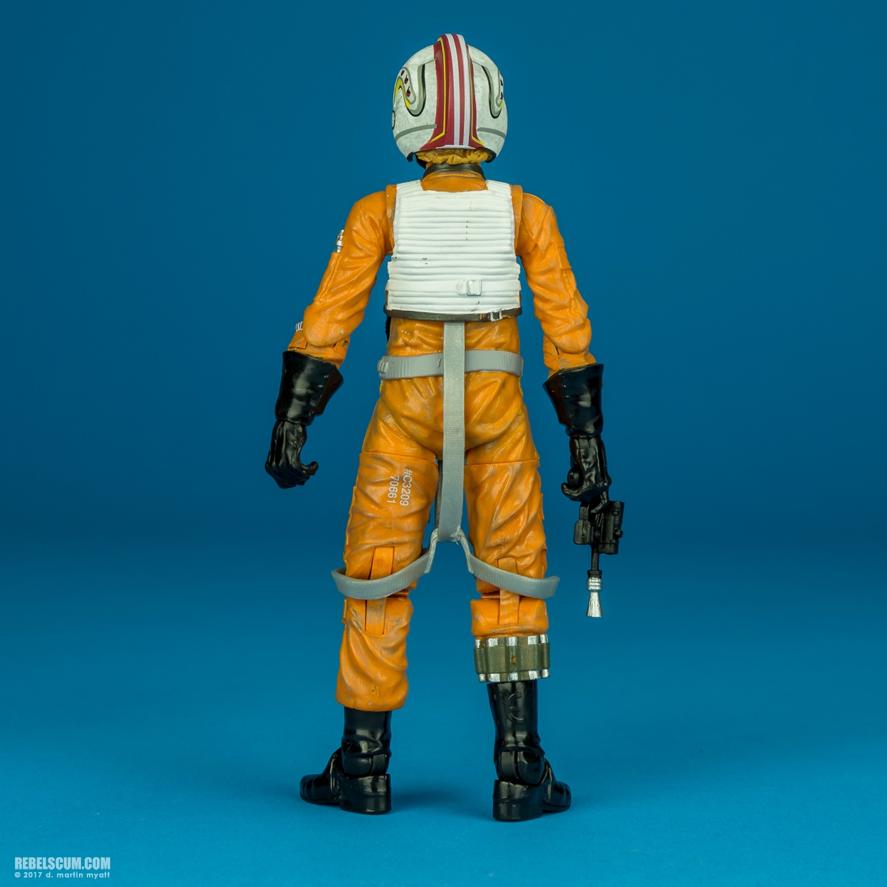 Luke-Skywalker-X-Wing-Pilot-40th-Anniversary-6-inch-008.jpg