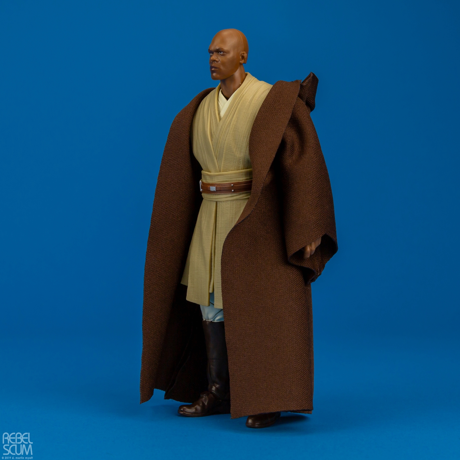 Mace-Windu-82-E4088-B3834-The-Black-Series-003.jpg