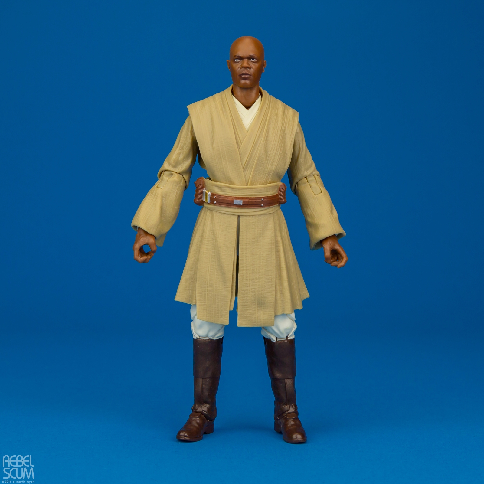 Mace-Windu-82-E4088-B3834-The-Black-Series-005.jpg