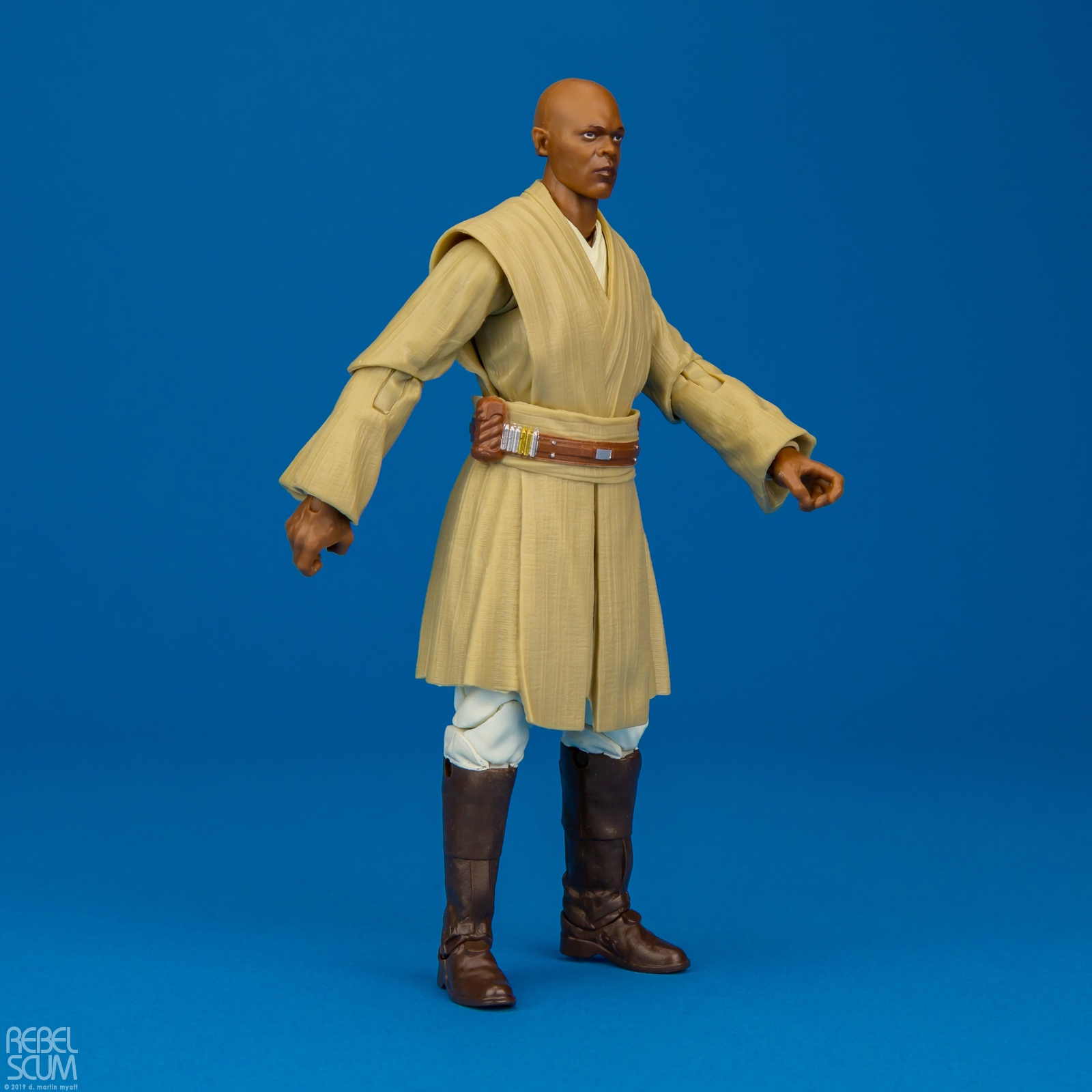 Mace-Windu-82-E4088-B3834-The-Black-Series-006.jpg