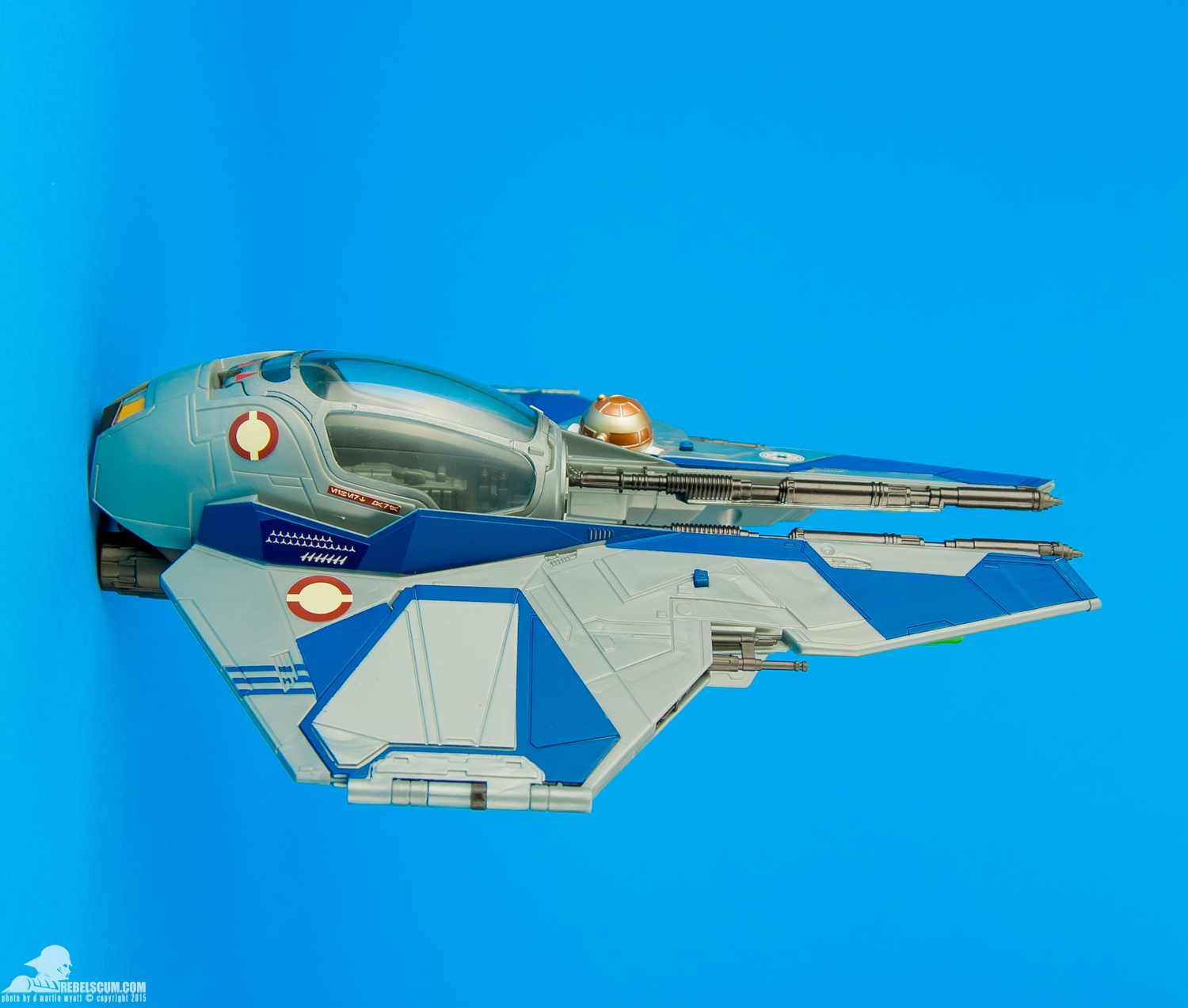 Obi-Wan-Jedi-Starfighter-2014-Saga-Legends-Class-II-002.jpg