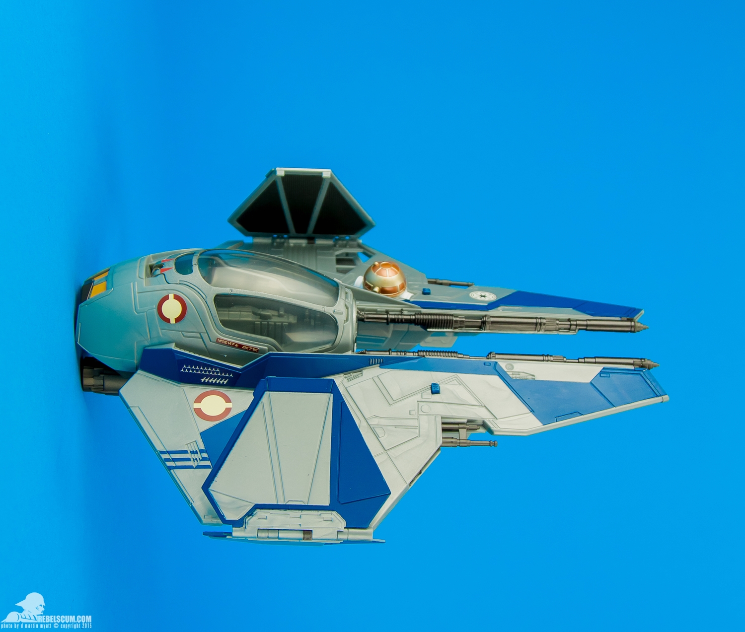 Obi-Wan-Jedi-Starfighter-2014-Saga-Legends-Class-II-006.jpg