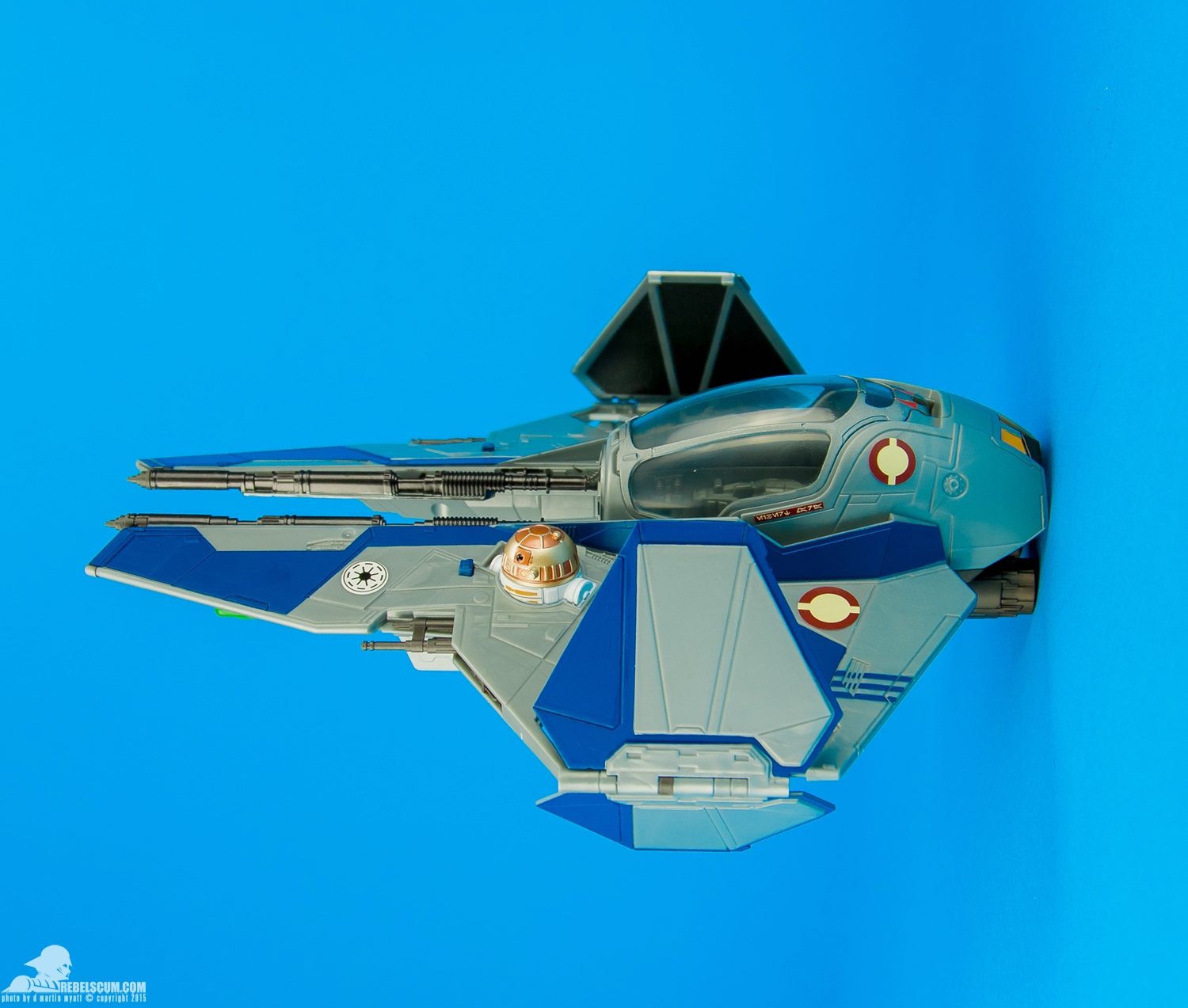 Obi-Wan-Jedi-Starfighter-2014-Saga-Legends-Class-II-007.jpg