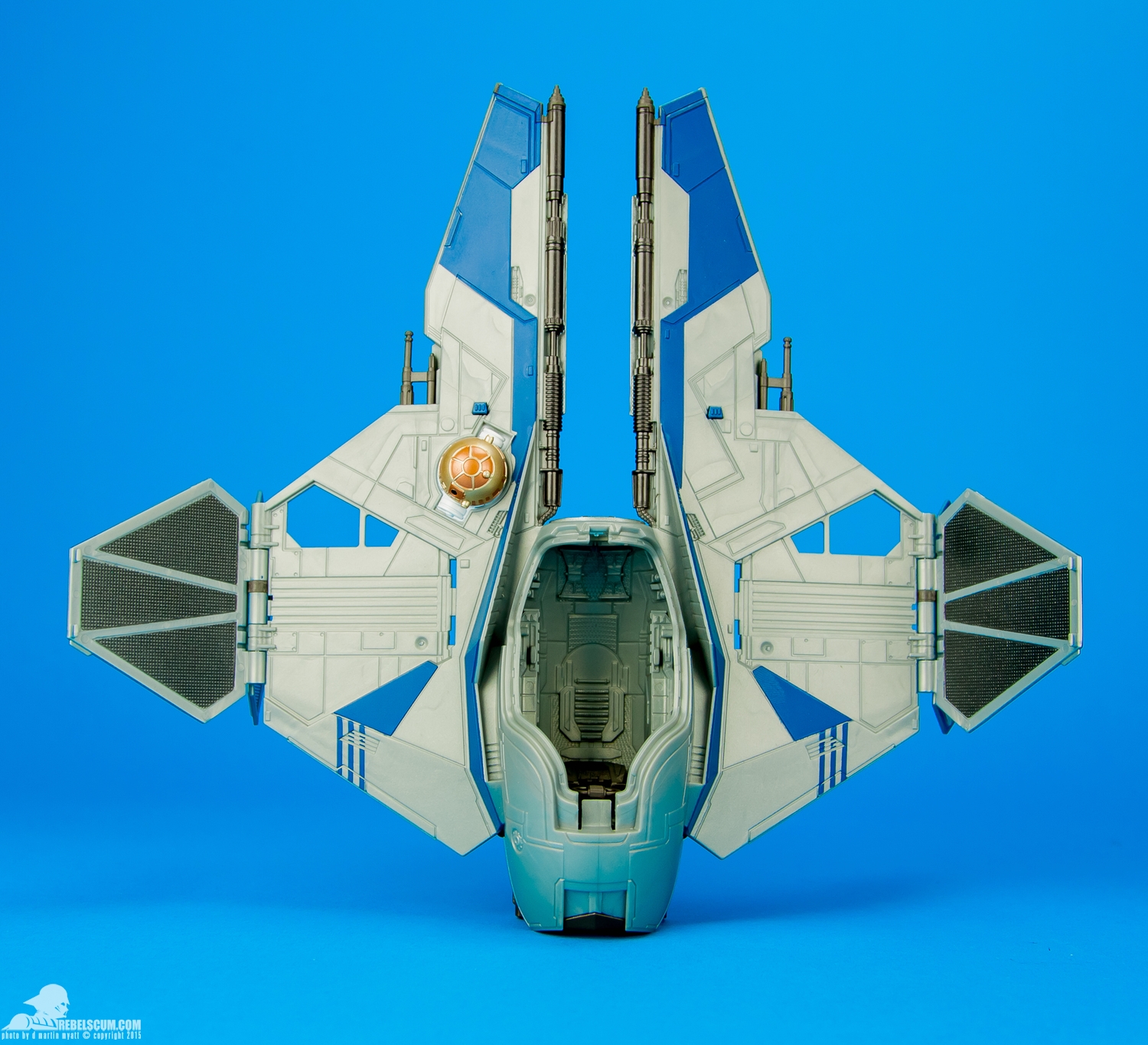 Obi-Wan-Jedi-Starfighter-2014-Saga-Legends-Class-II-011.jpg