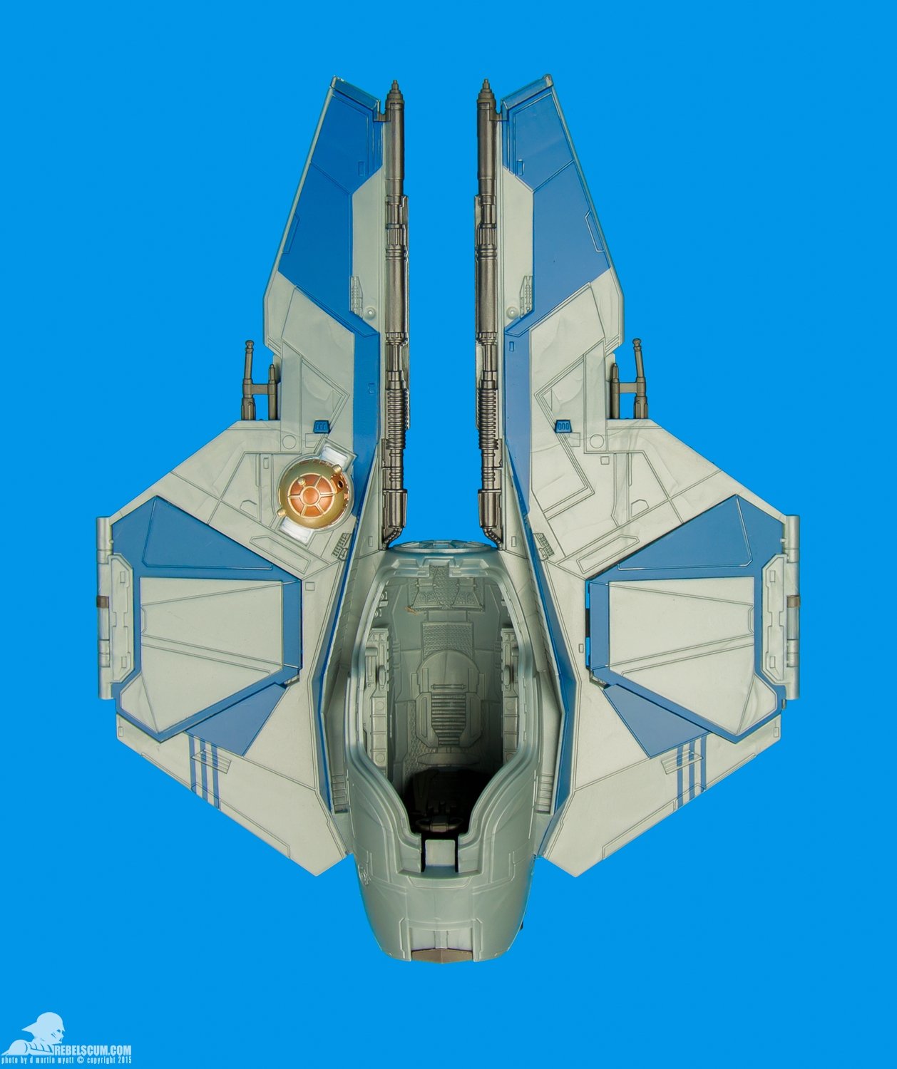 Obi-Wan-Jedi-Starfighter-Rebels-class-II-Vehicle-2014-013.jpg