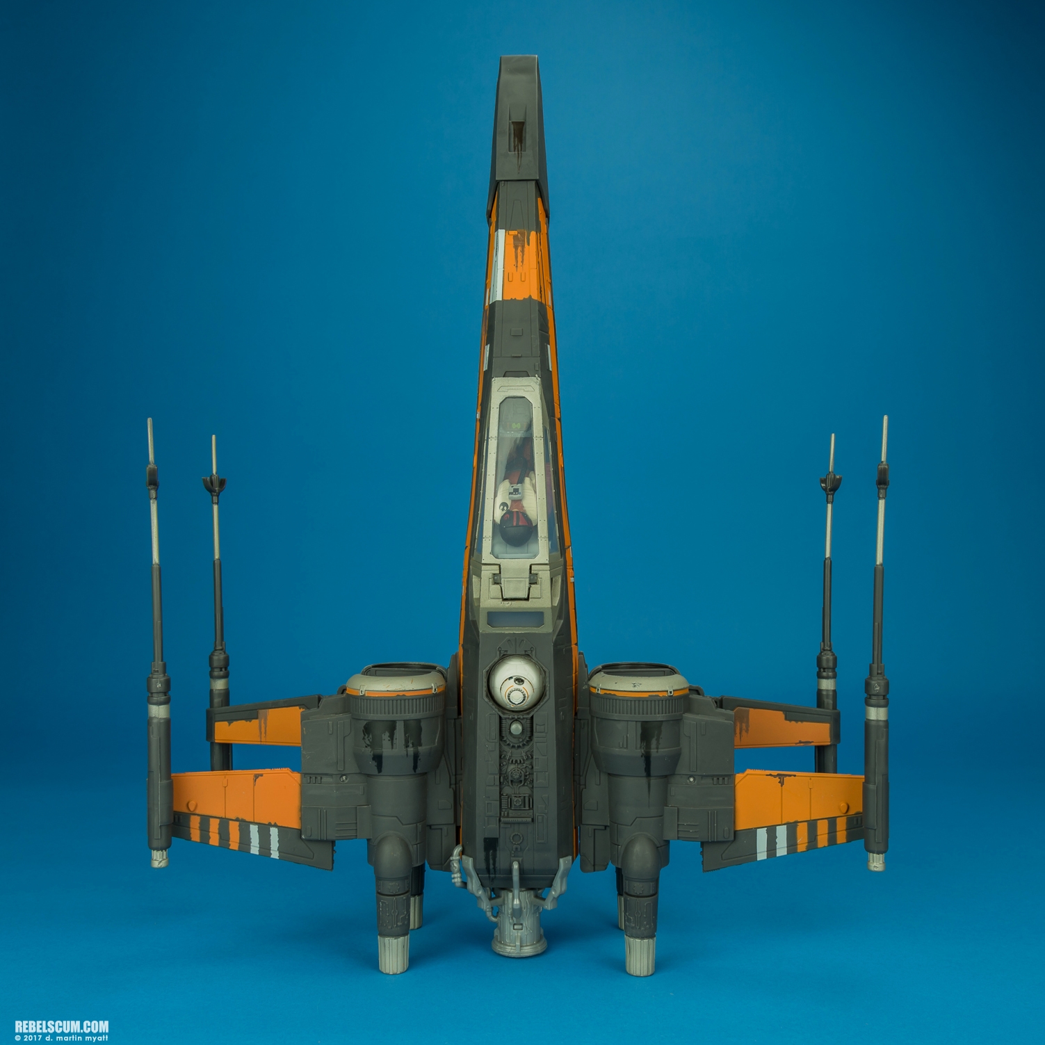 Poes-Boosted-X-Wing-Fighter-The-Last-Jedi-Hasbro-005.jpg