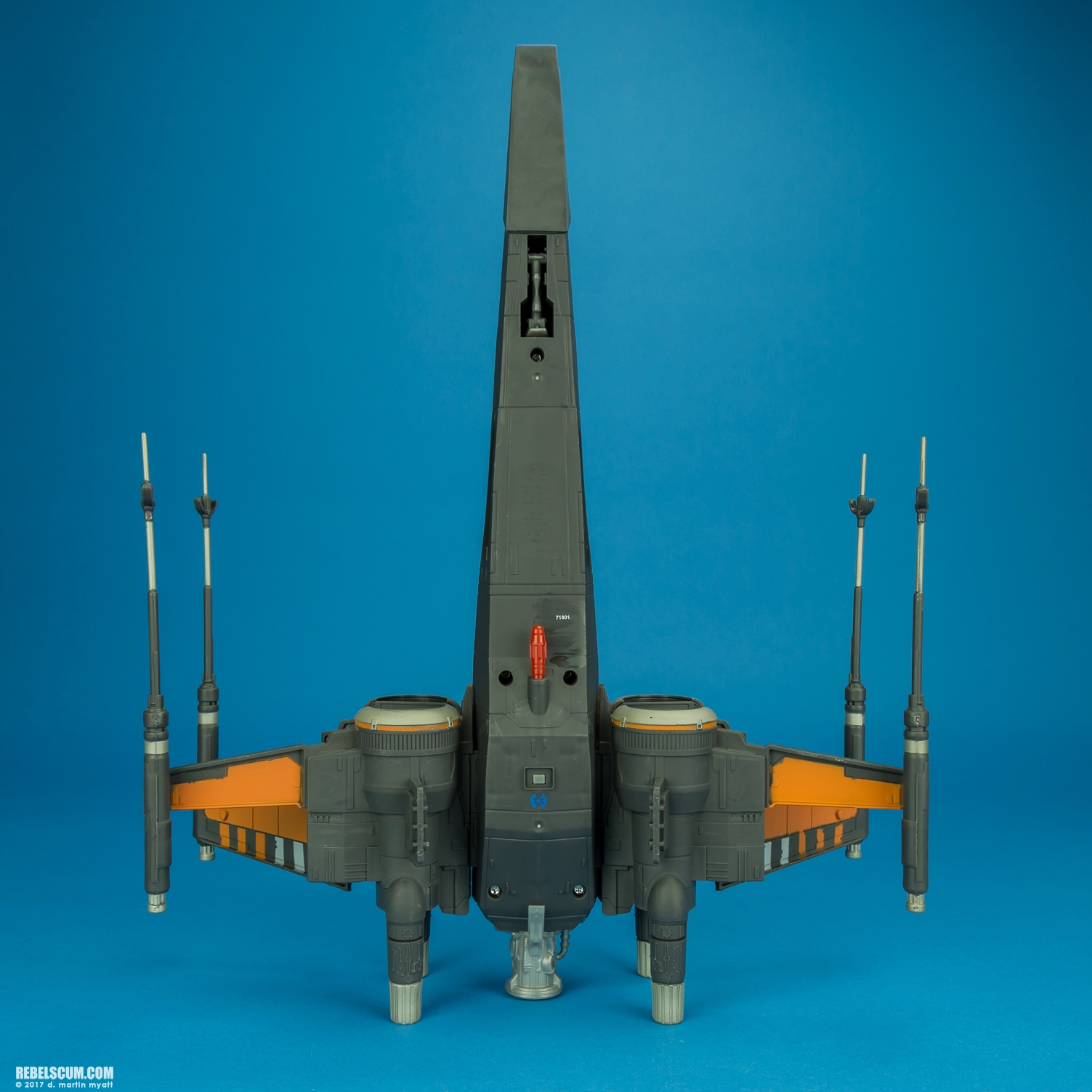 Poes-Boosted-X-Wing-Fighter-The-Last-Jedi-Hasbro-008.jpg