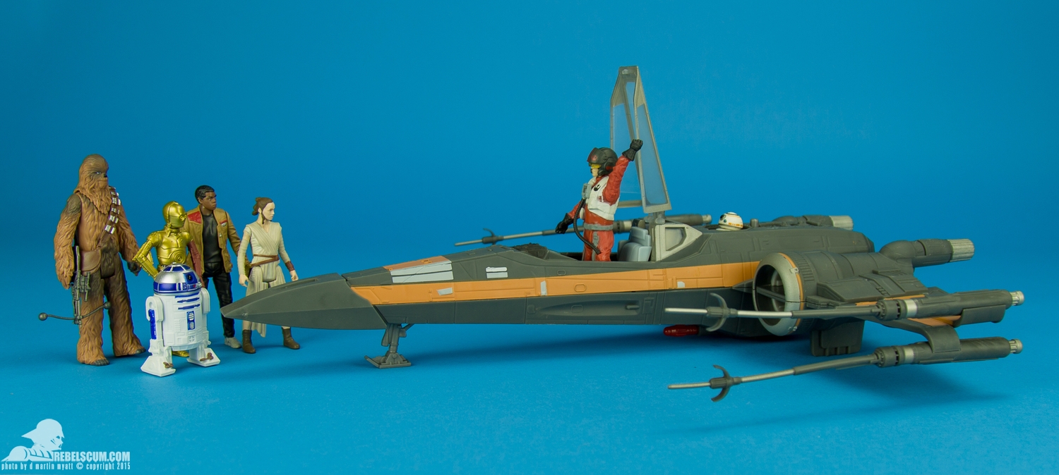 Poes-X-Wing-Fighter-Black-The-Force-Awakens-026.jpg