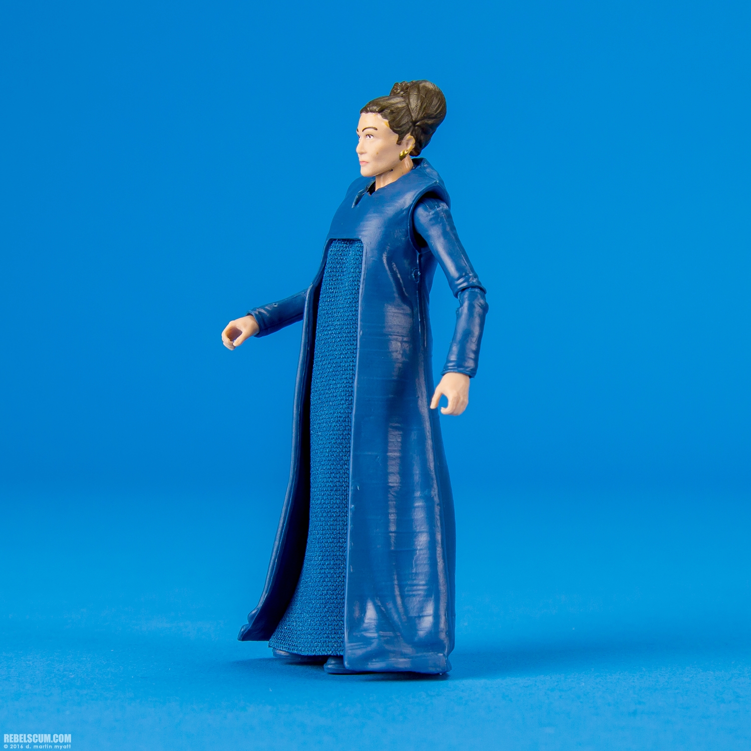 Princess-Leia-Organa-TFA-The-Black-Series-Hasbro-003.jpg