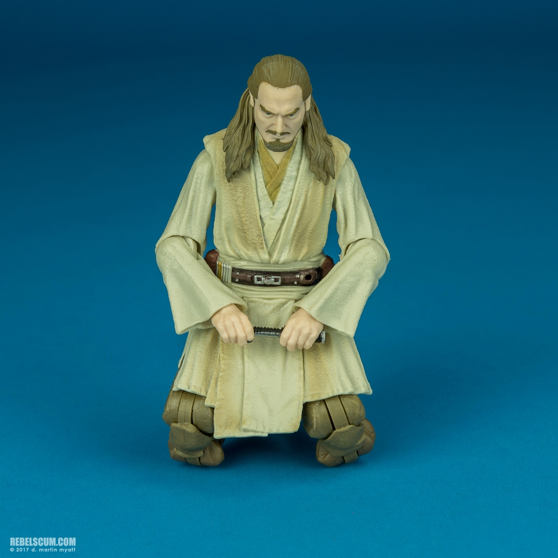 Qui-Gon-Jinn-40-6-inch-The-Black-Series-013.jpg