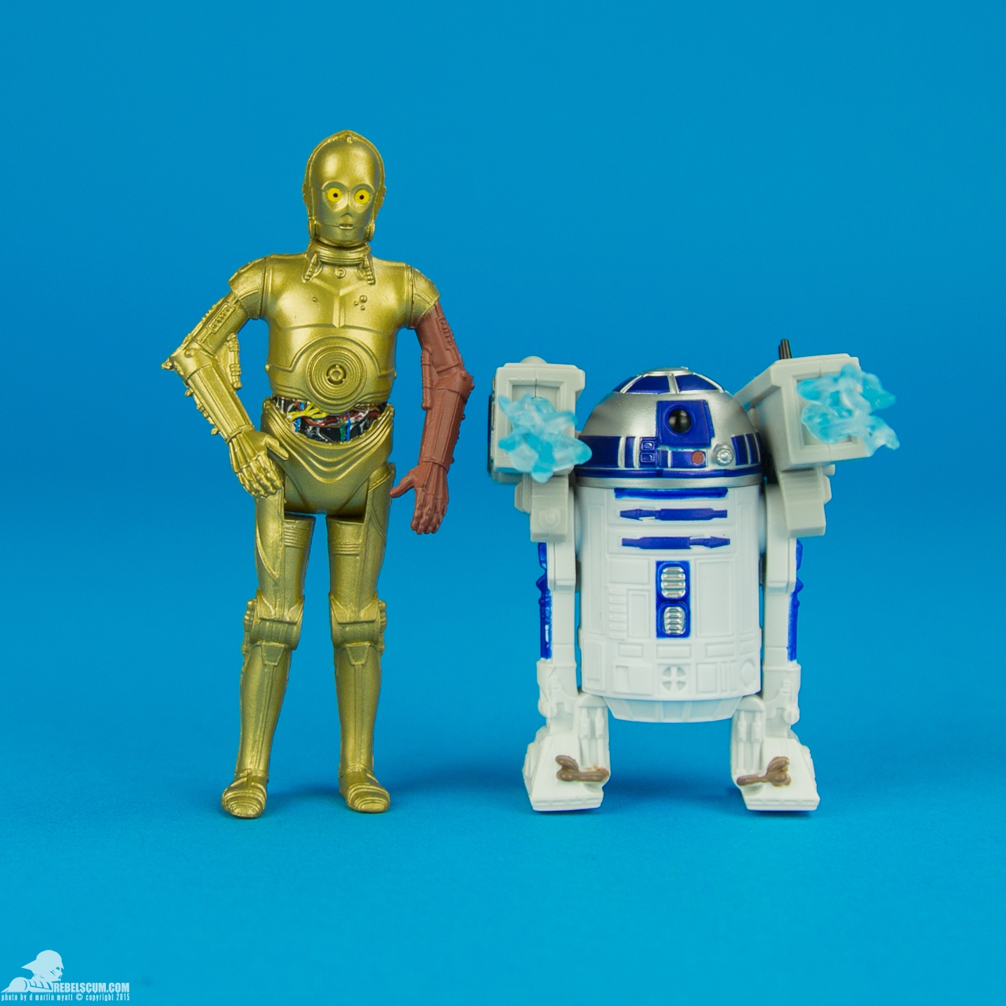 R2-D2-C-3PO-The-Force-Awakens-Hasbro-010.jpg