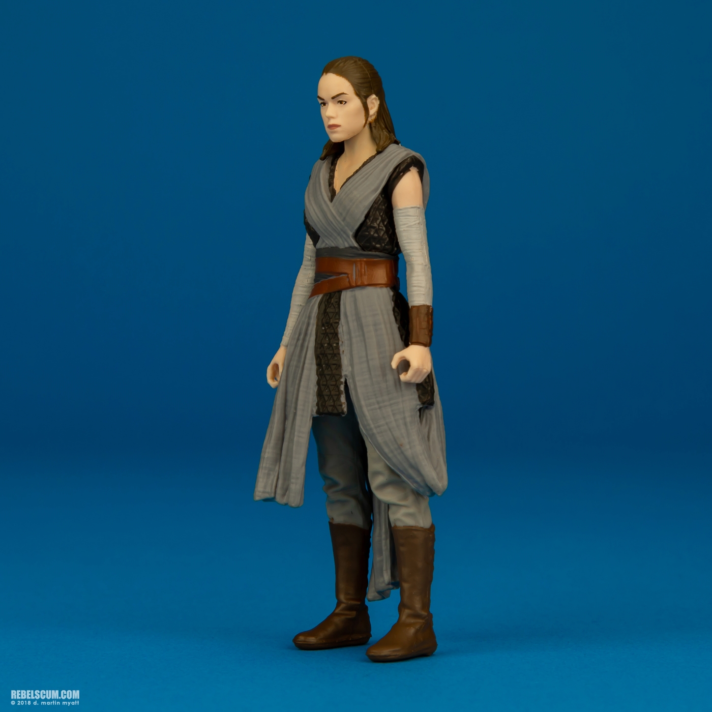 Rey-Jedi-Training-The-Last-Jedi-Solo-Force-Link-Hasbro-003.jpg