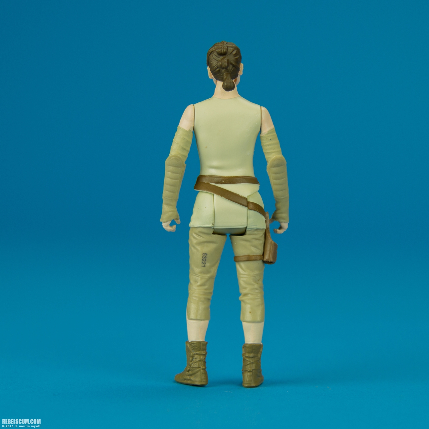 Rey-Resistance-Outfit-The-Force-Awakens-2016-Hasbro-008.jpg