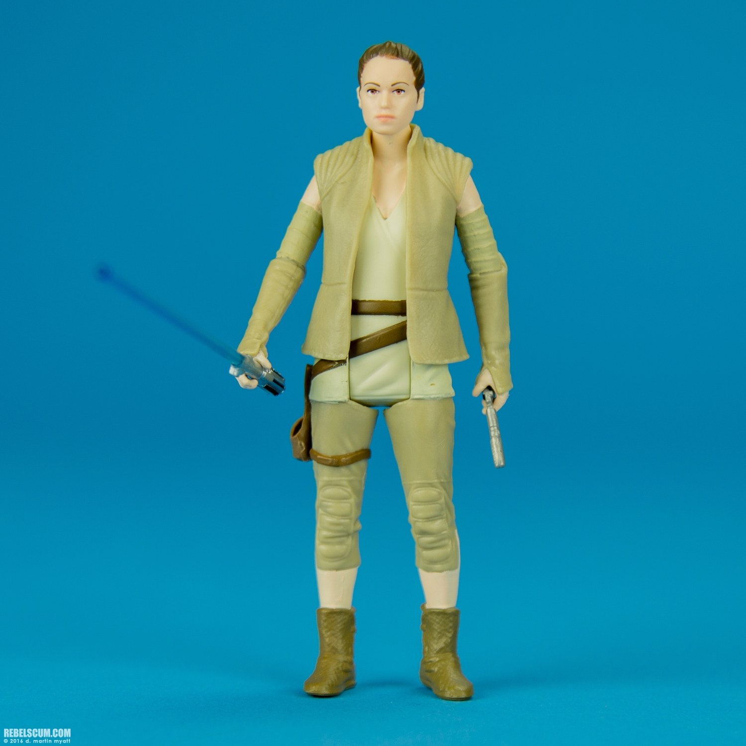 Rey-Resistance-Outfit-The-Force-Awakens-2016-Hasbro-011.jpg