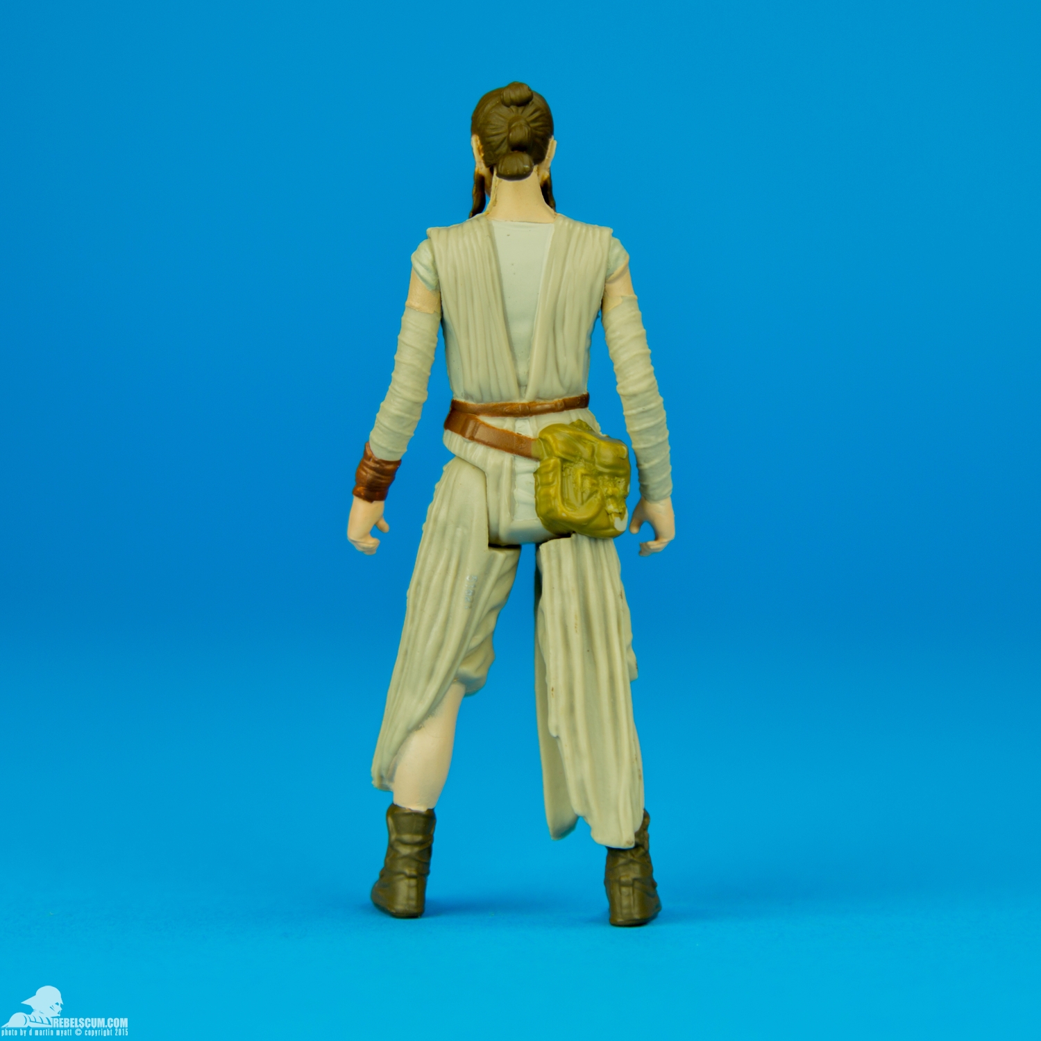 Rey-Starkiller-Base-Star-Wars-The-Force-Awakens-Hasbro-004.jpg