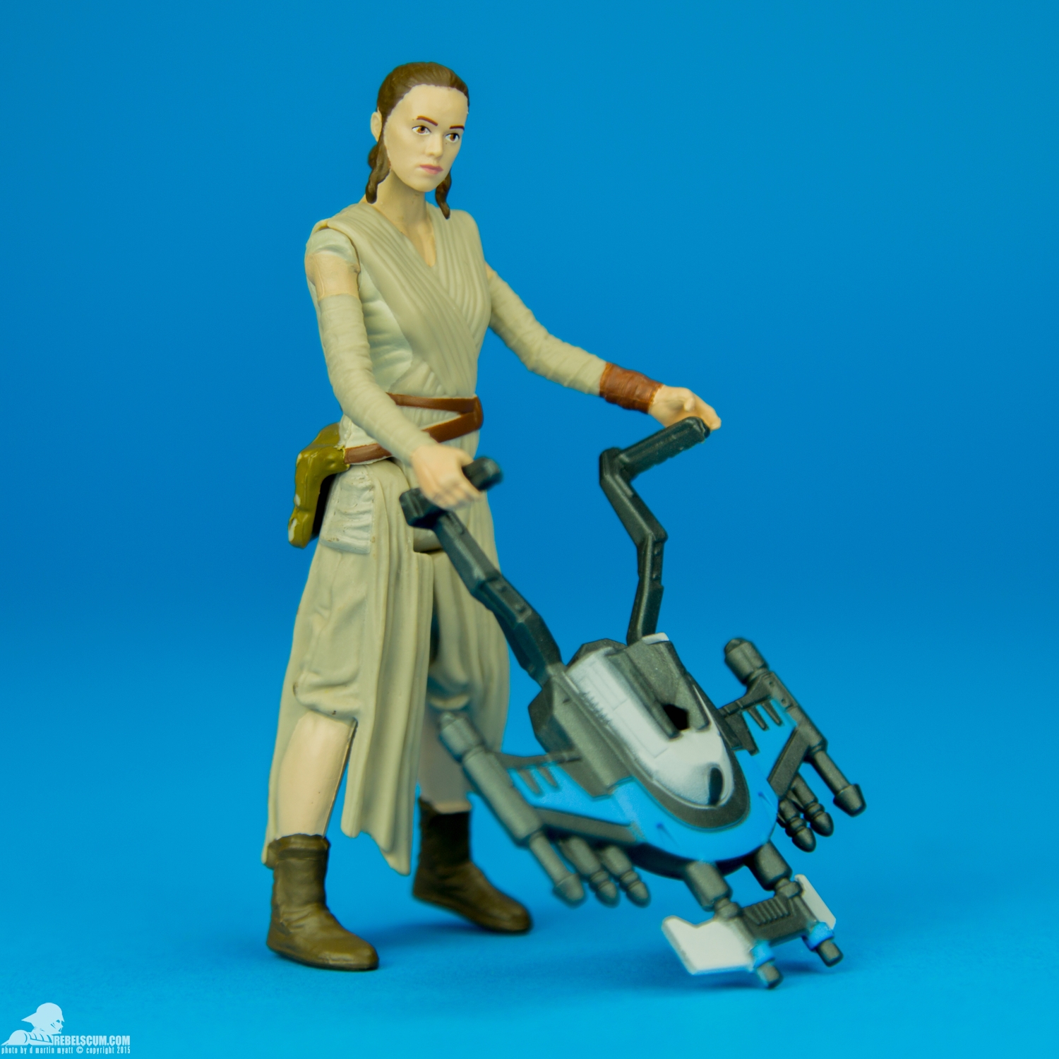 Rey-Starkiller-Base-Star-Wars-The-Force-Awakens-Hasbro-011.jpg