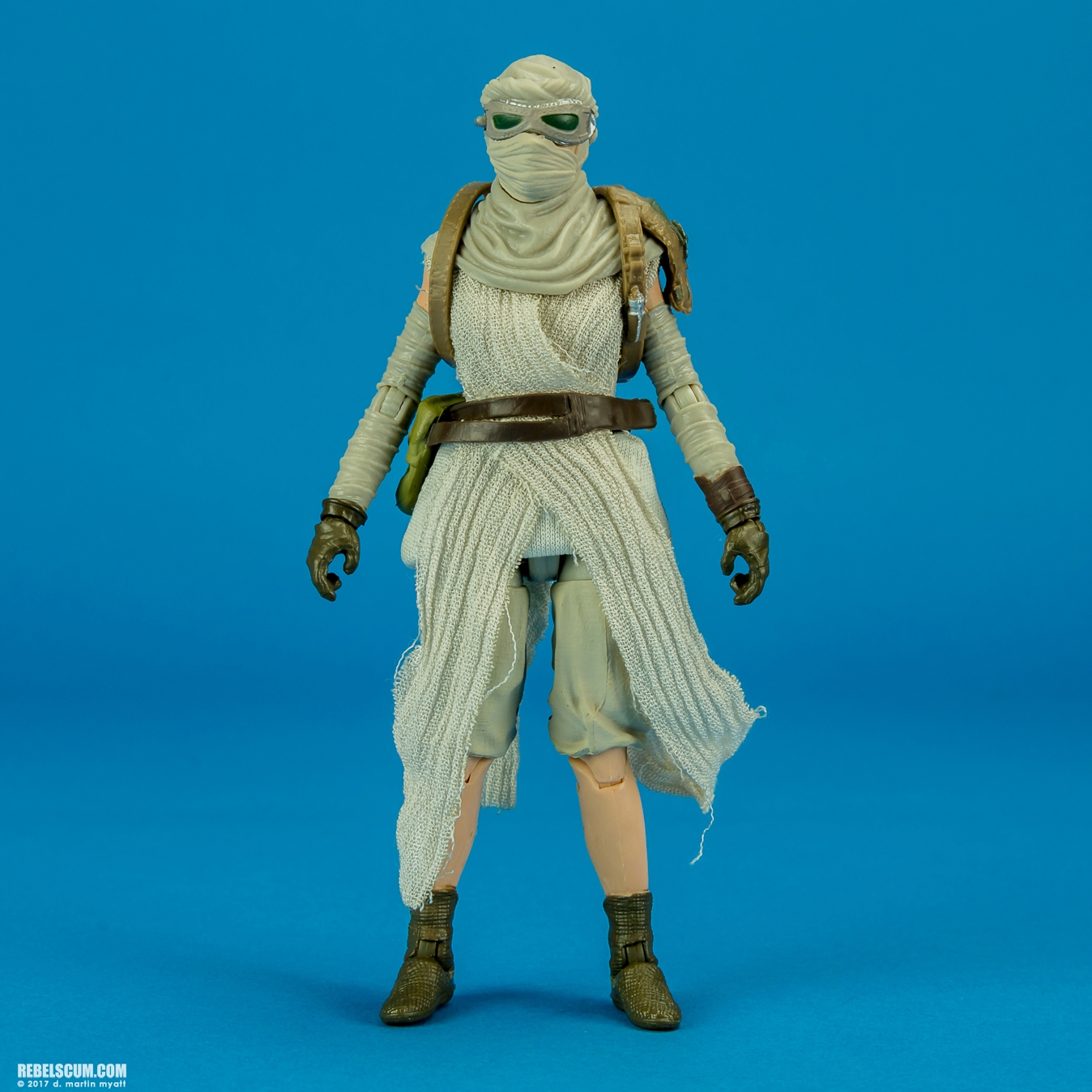 Reys-Speeder-Jakku-The-Black-Series-Hasbro-005.jpg