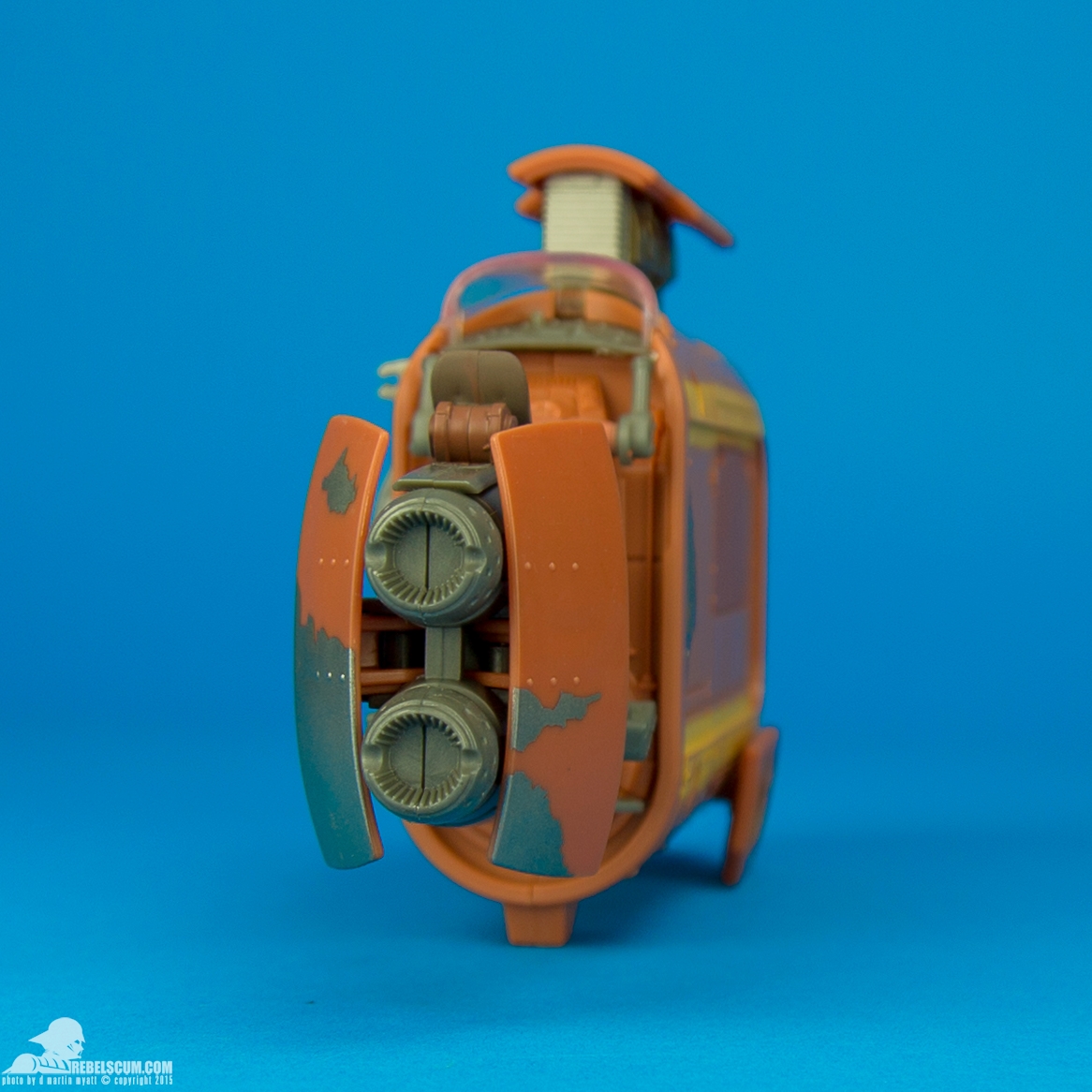 Reys-Speeder-Jakku-The-Force-Awakens-Hasbro-015.jpg