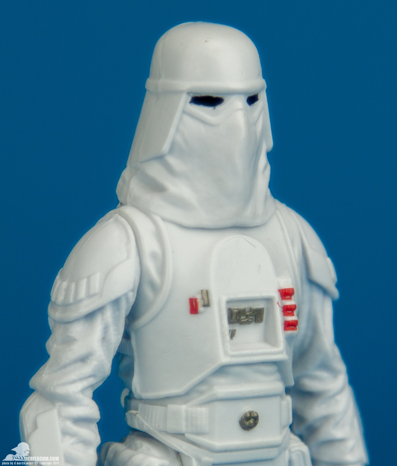 SL16-Snowtrooper-The-Empire-Strikes-Back-Saga-Legends-006.jpg