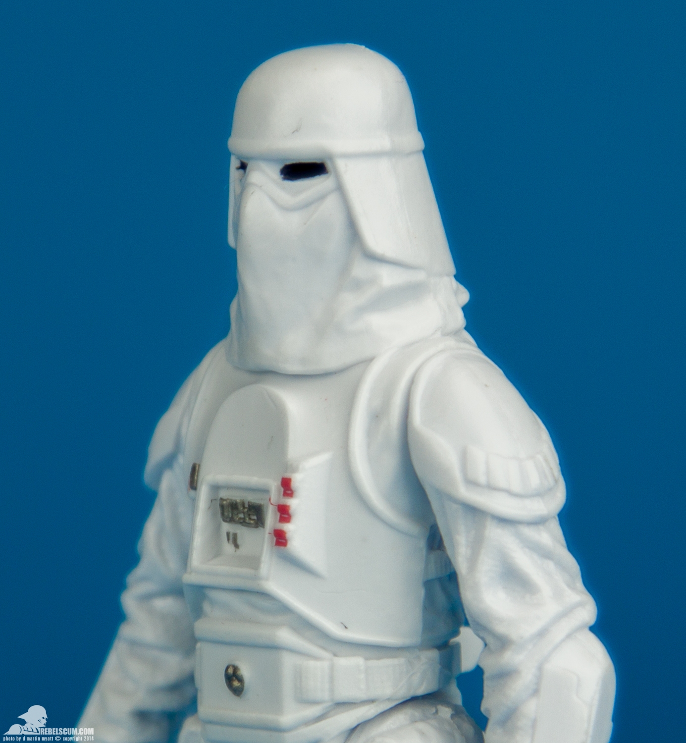 SL16-Snowtrooper-The-Empire-Strikes-Back-Saga-Legends-007.jpg