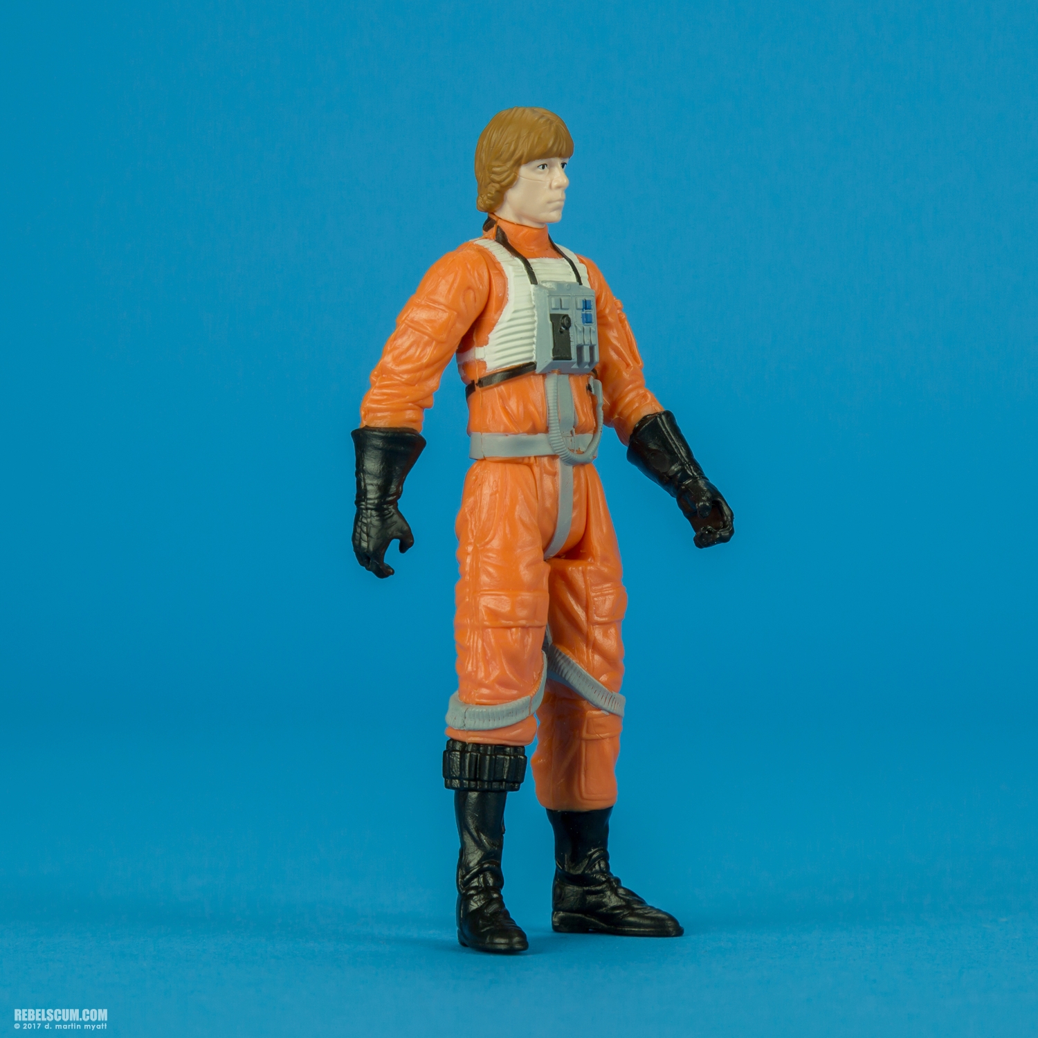 SL22-Luke-Skywalker-B0684-A3857-Rebels-Hasbro-002.jpg