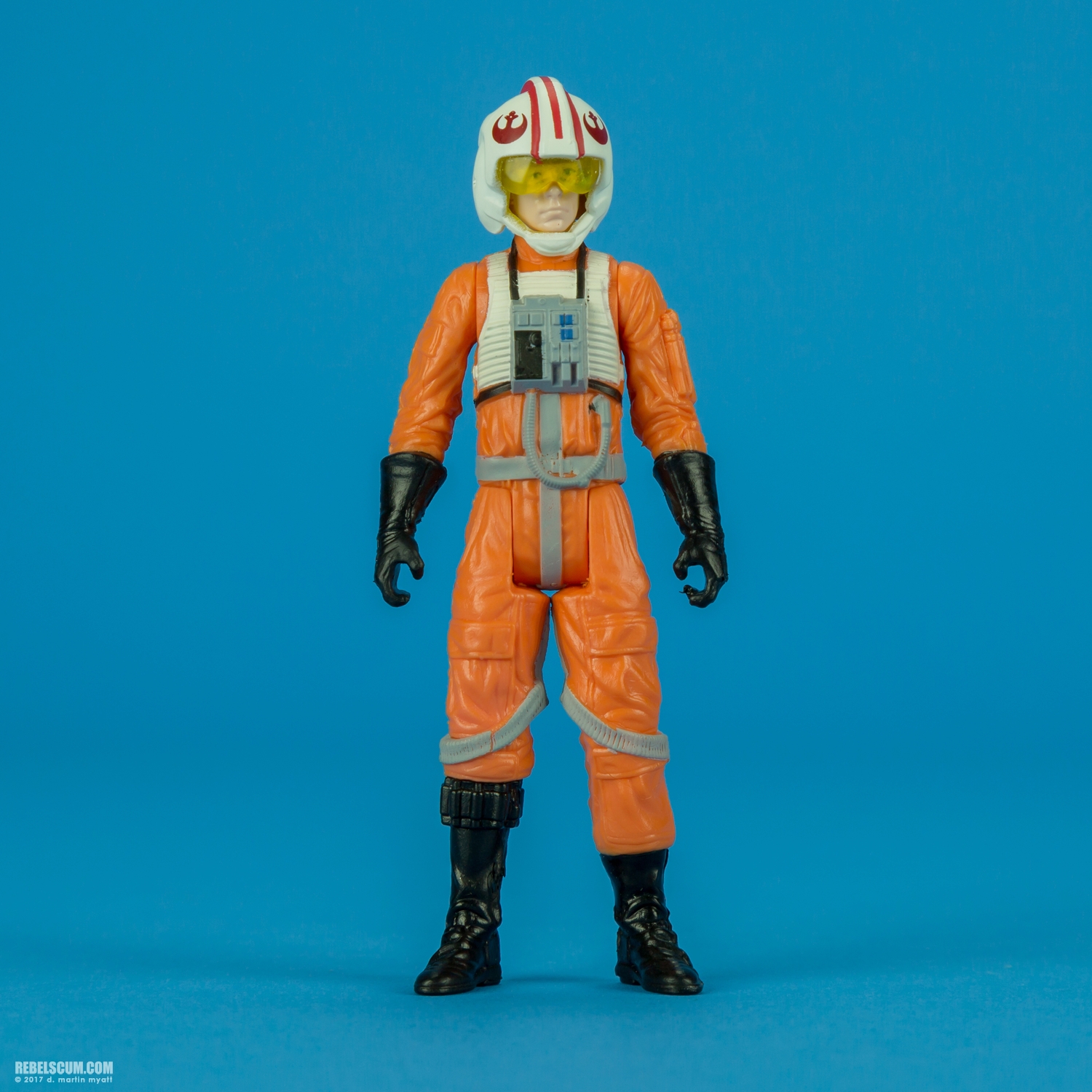 SL22-Luke-Skywalker-B0684-A3857-Rebels-Hasbro-005.jpg