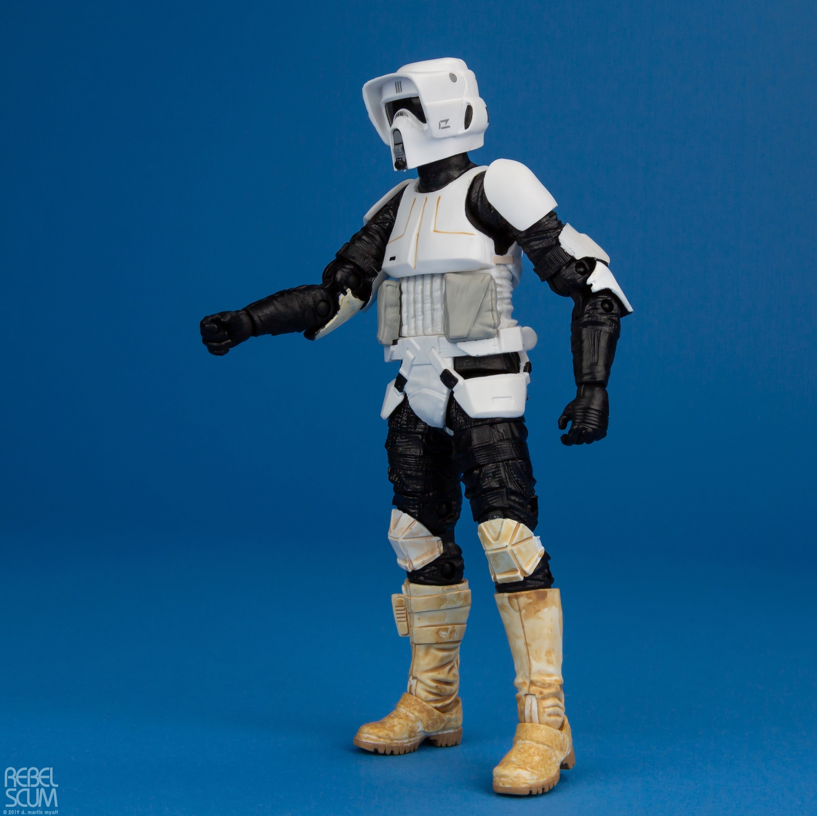 Scout-Trooper-The-Black-Series-Archive-003.jpg