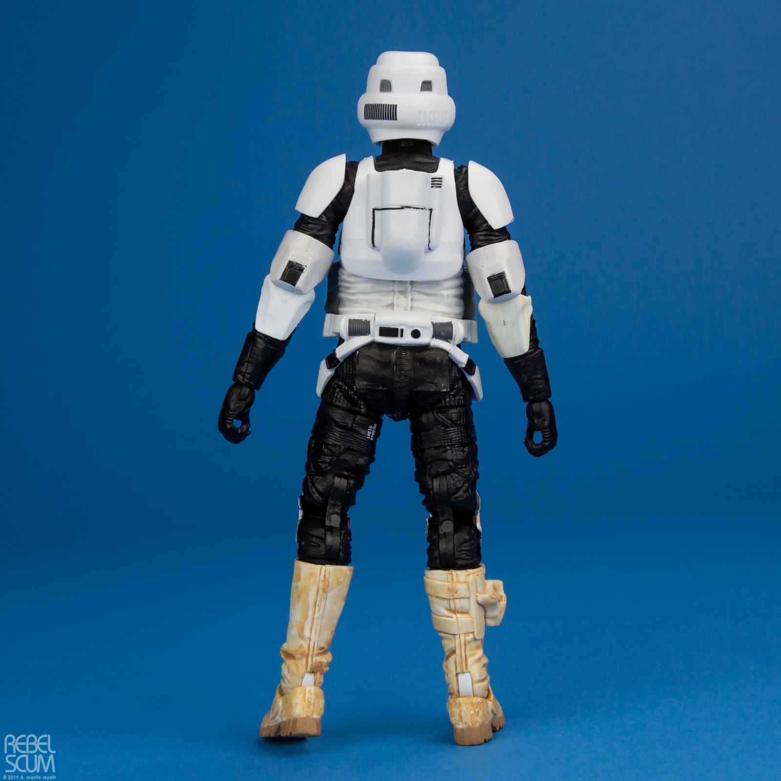 Scout-Trooper-The-Black-Series-Archive-004.jpg