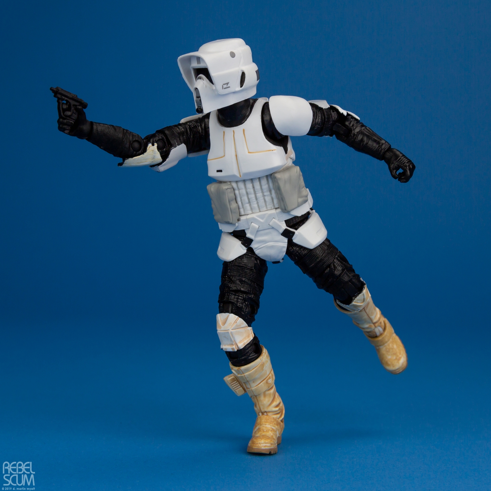 Scout-Trooper-The-Black-Series-Archive-007.jpg