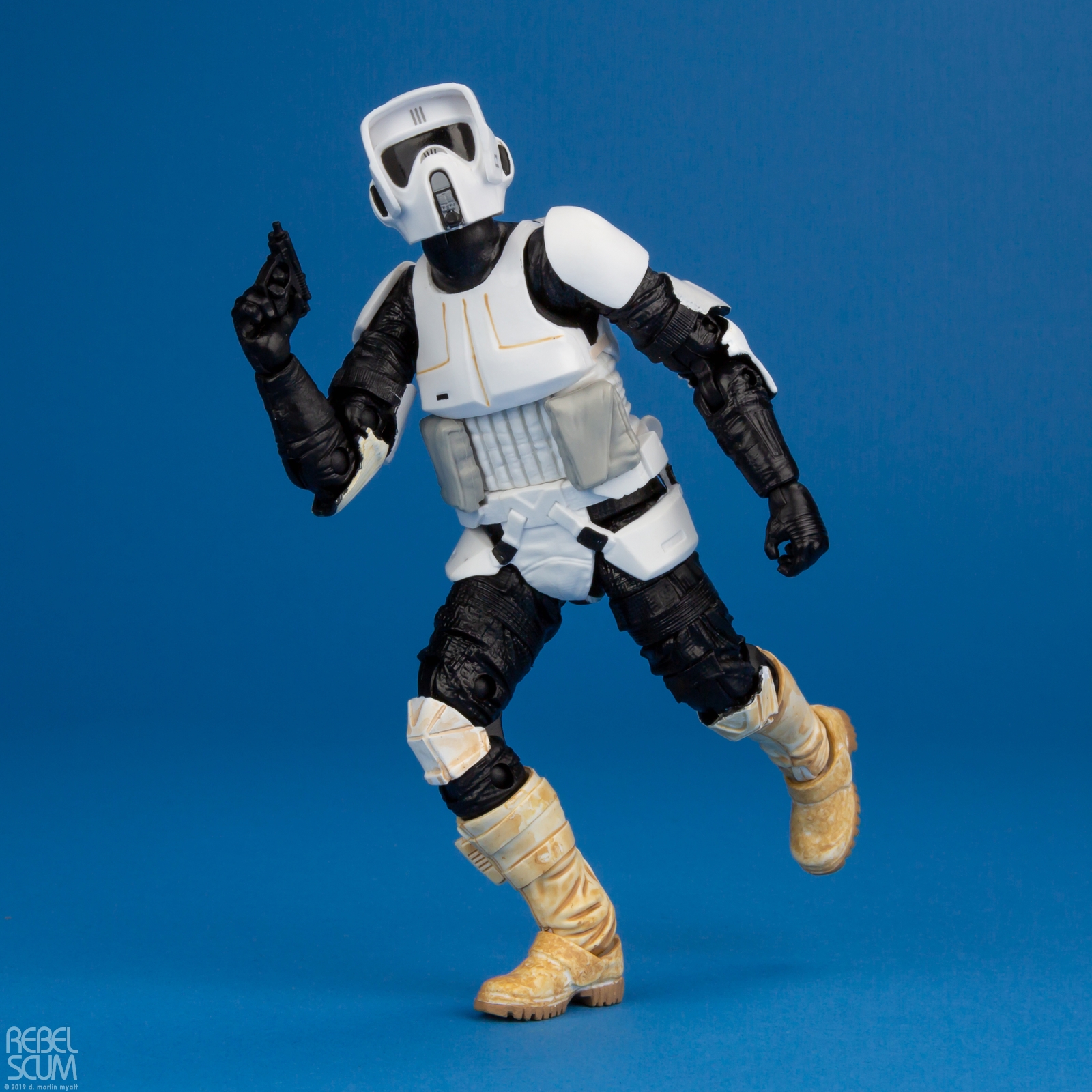 Scout-Trooper-The-Black-Series-Archive-011.jpg