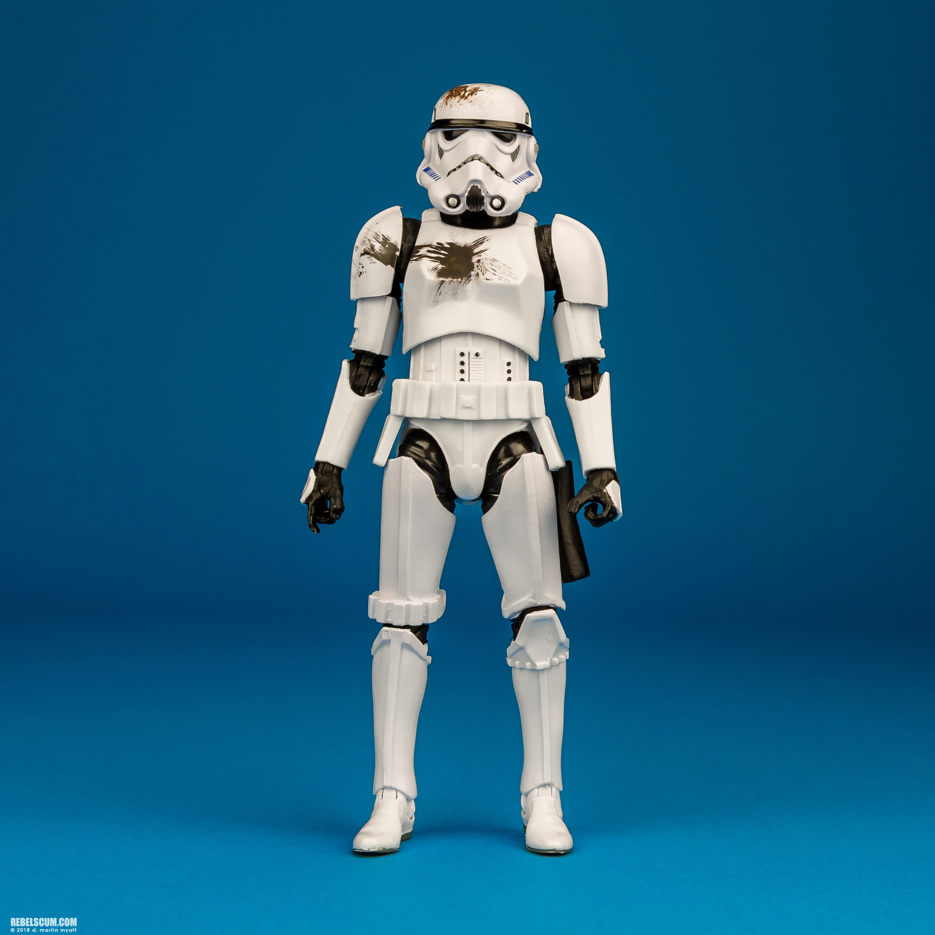 Stormtrooper-With-Blast-Accessories-e2258-The-Black-Series-001.jpg