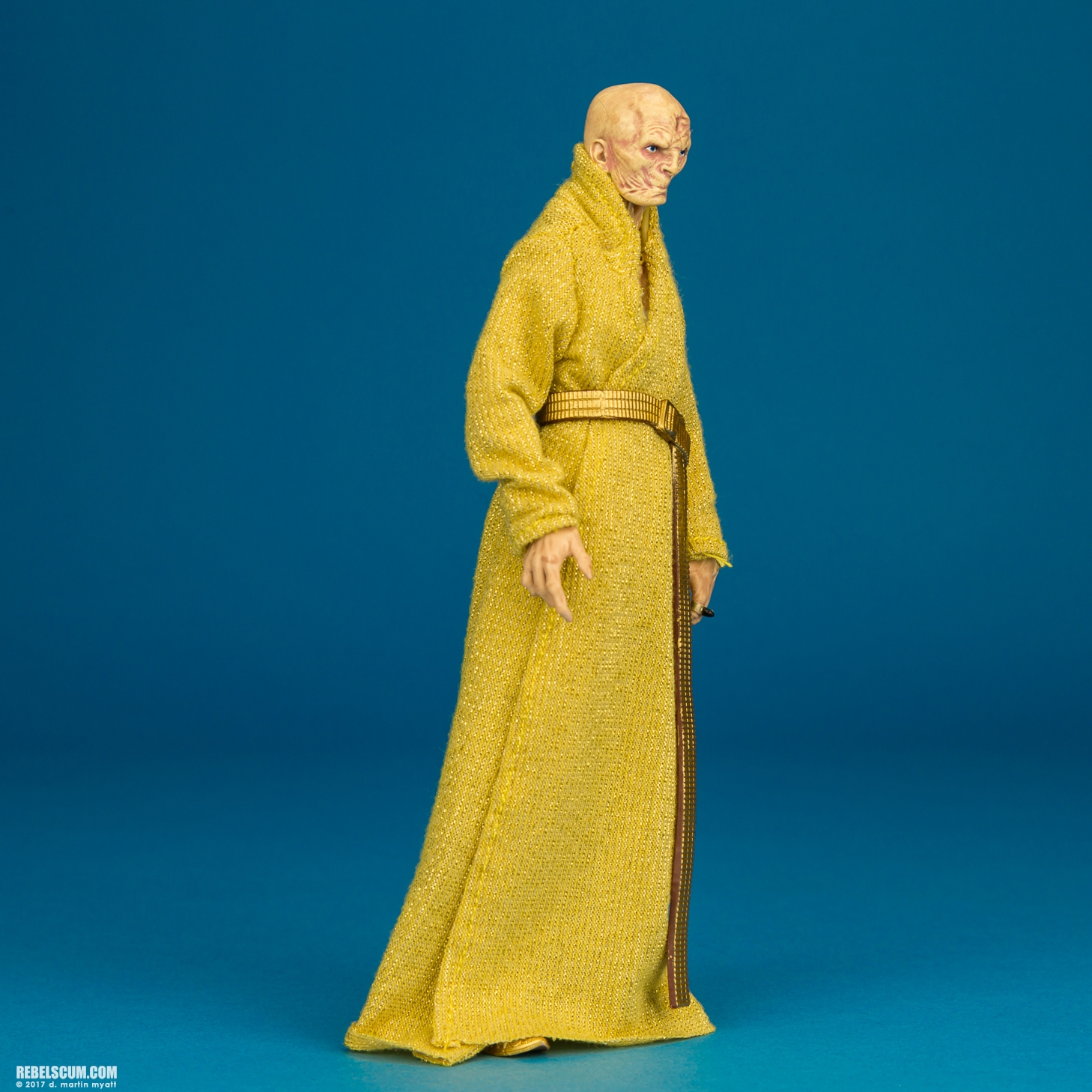 Supreme-Leader-Snoke-54-The-Black-Series-002.jpg