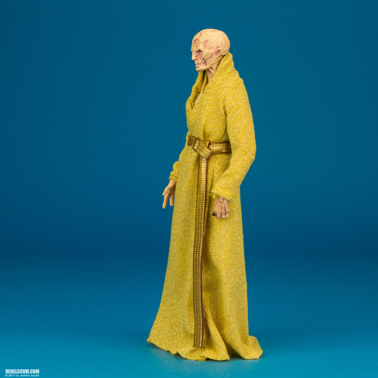 Supreme-Leader-Snoke-54-The-Black-Series-003.jpg