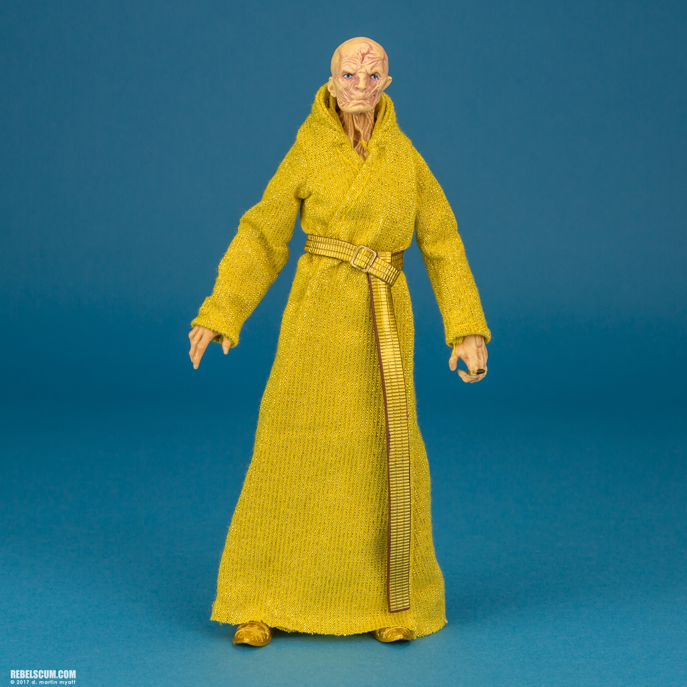 Supreme-Leader-Snoke-Throne-Room-The-Black-Series-001.jpg