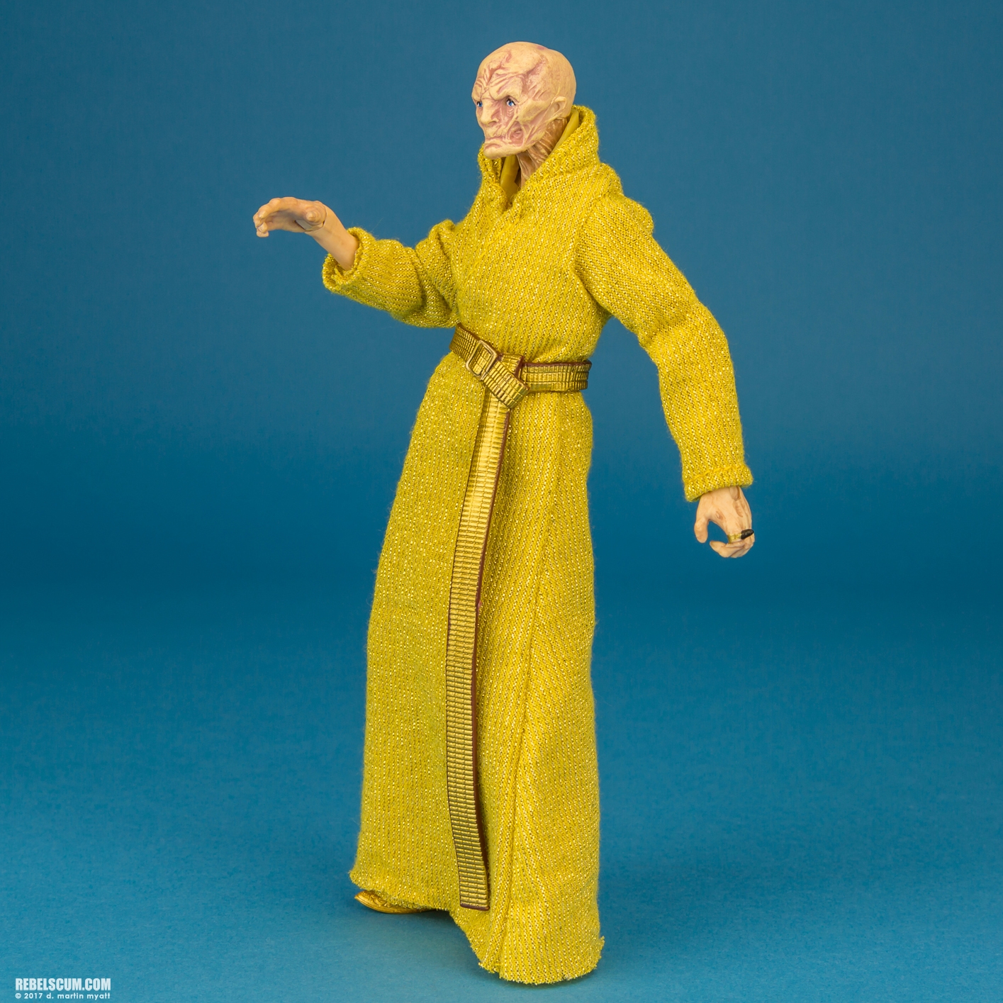 Supreme-Leader-Snoke-Throne-Room-The-Black-Series-003.jpg