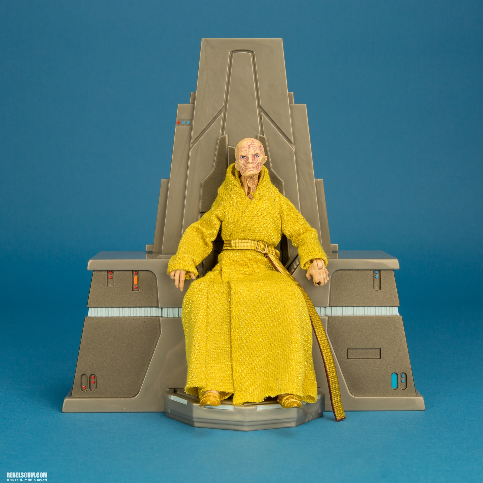 Supreme-Leader-Snoke-Throne-Room-The-Black-Series-013.jpg