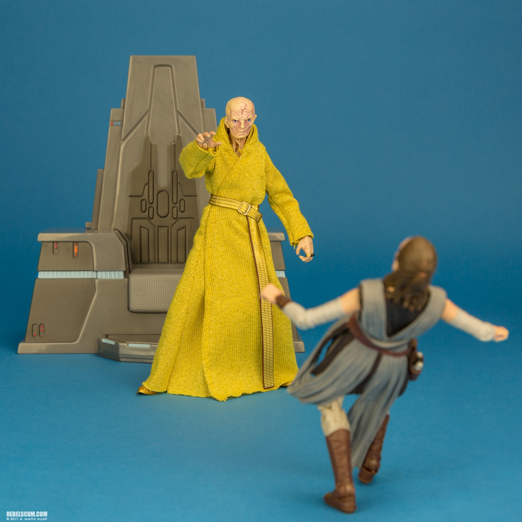 Supreme-Leader-Snoke-Throne-Room-The-Black-Series-014.jpg