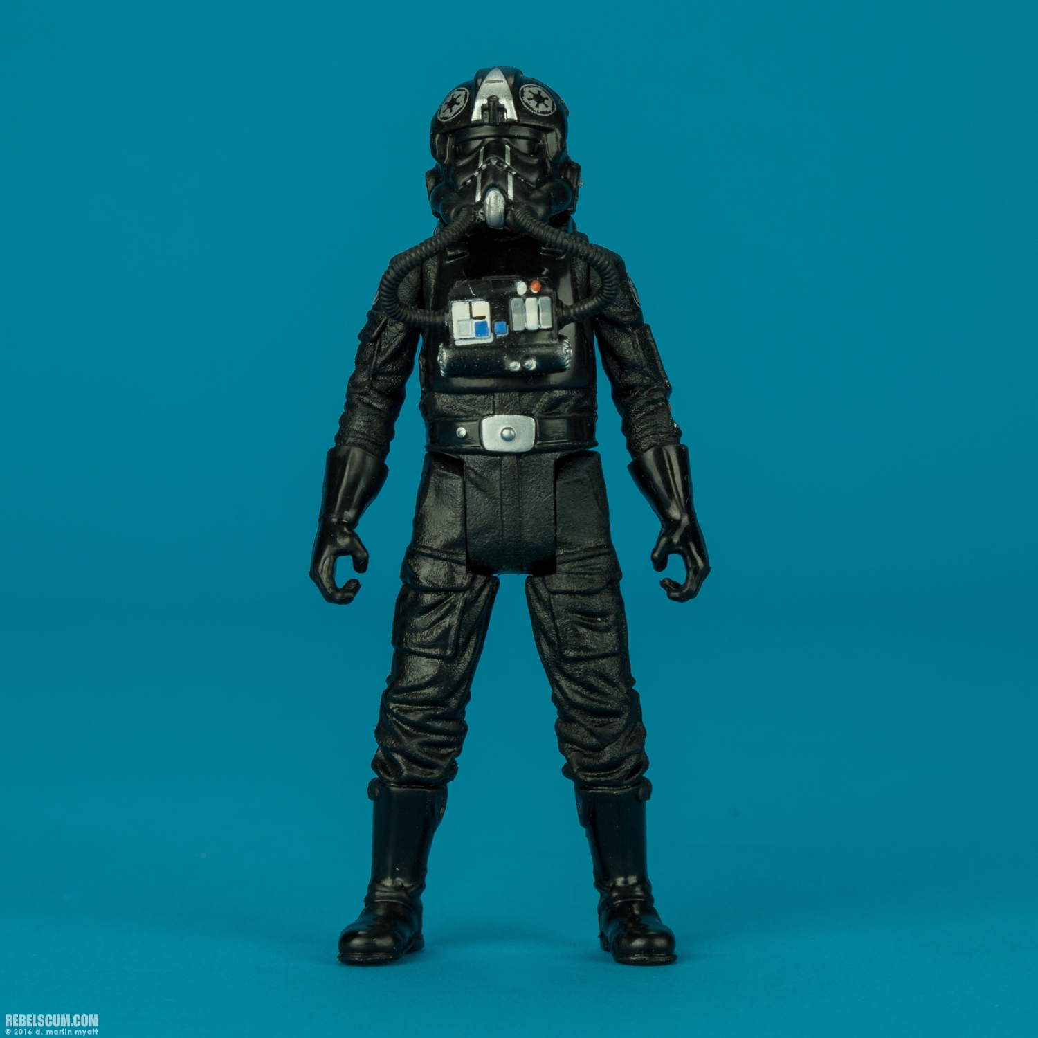 TIE-Striker-ToysRUs-Exclusive-Rogue-One-Hasbro-001.jpg