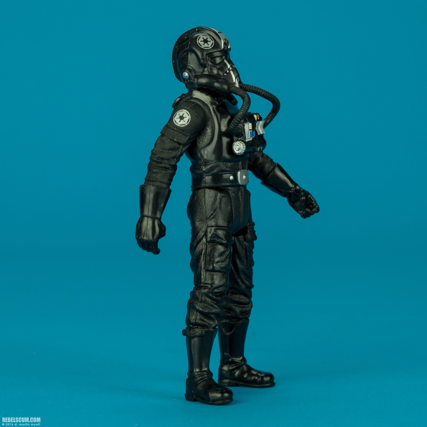 TIE-Striker-ToysRUs-Exclusive-Rogue-One-Hasbro-002.jpg