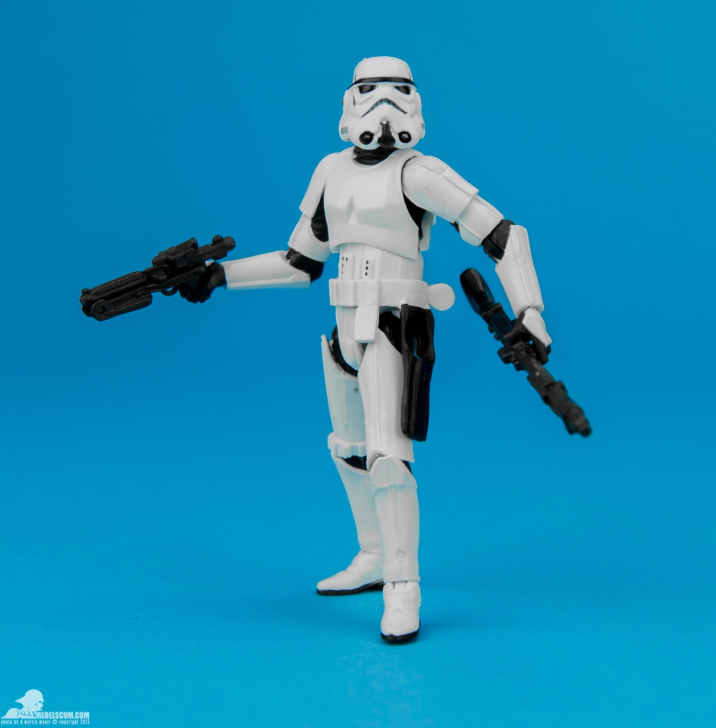 The-Black-Series-08-Stormtrooper-005.jpg